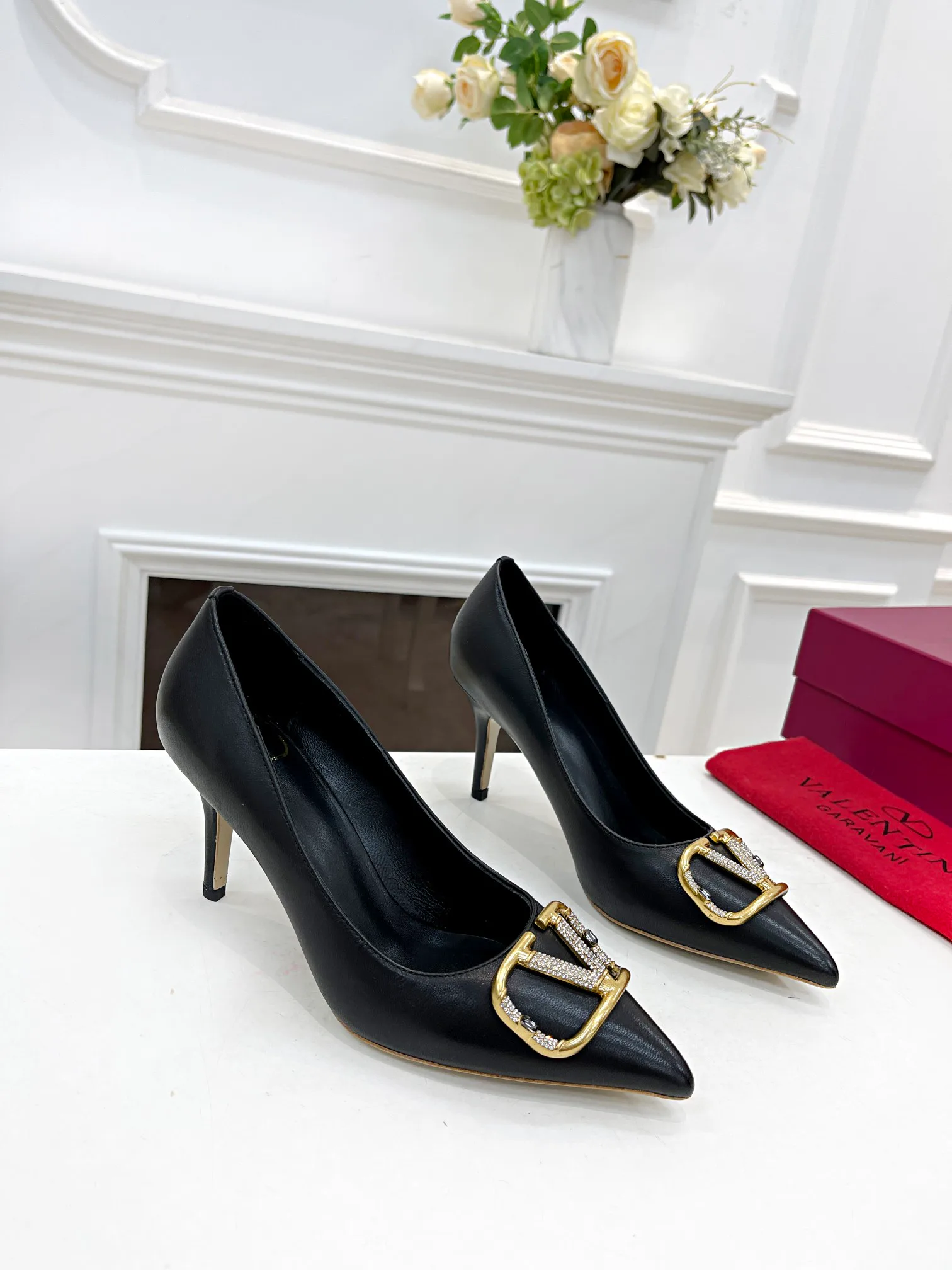 Women's Heels VALENTINO 17956849