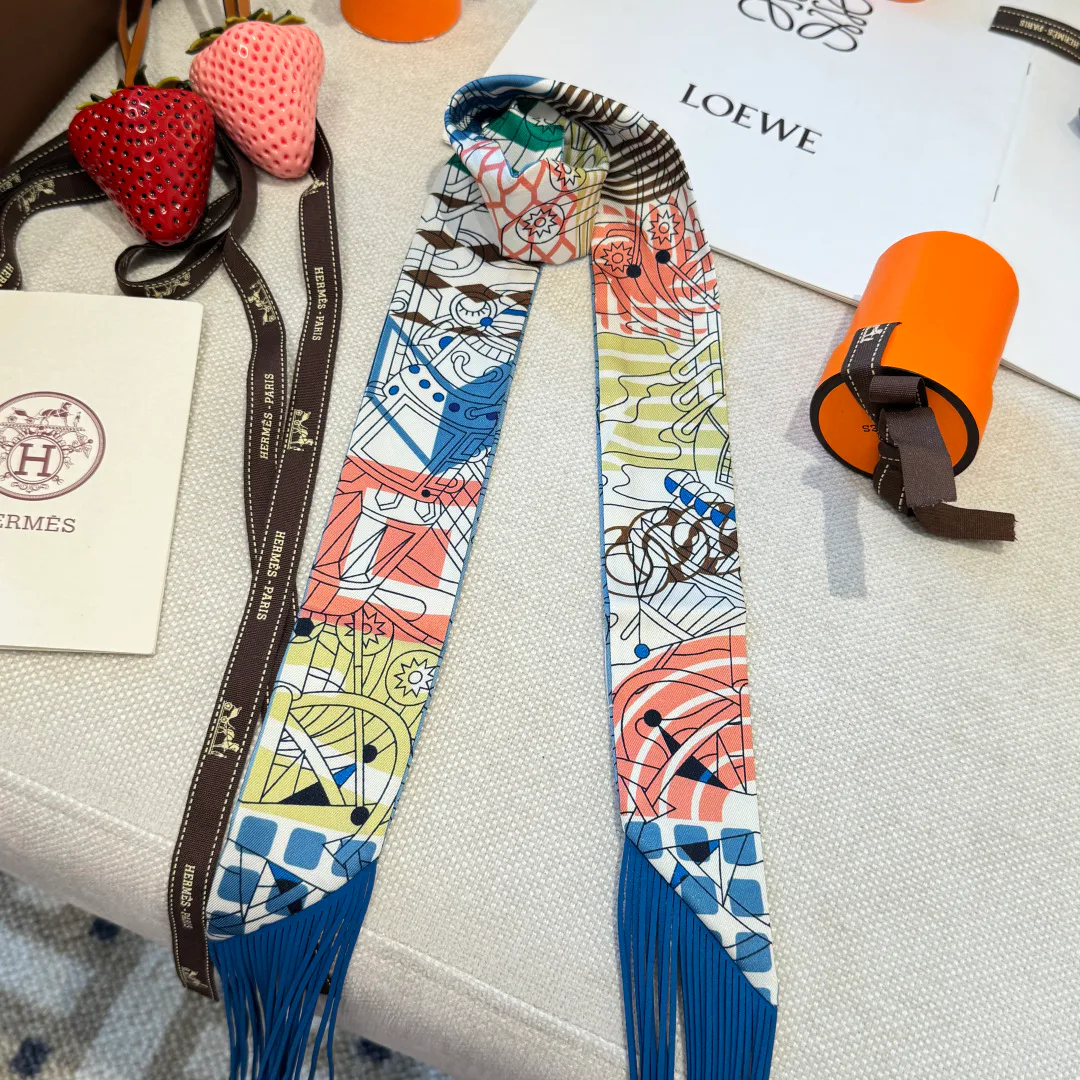 Silk Scarves HERMES 18003414