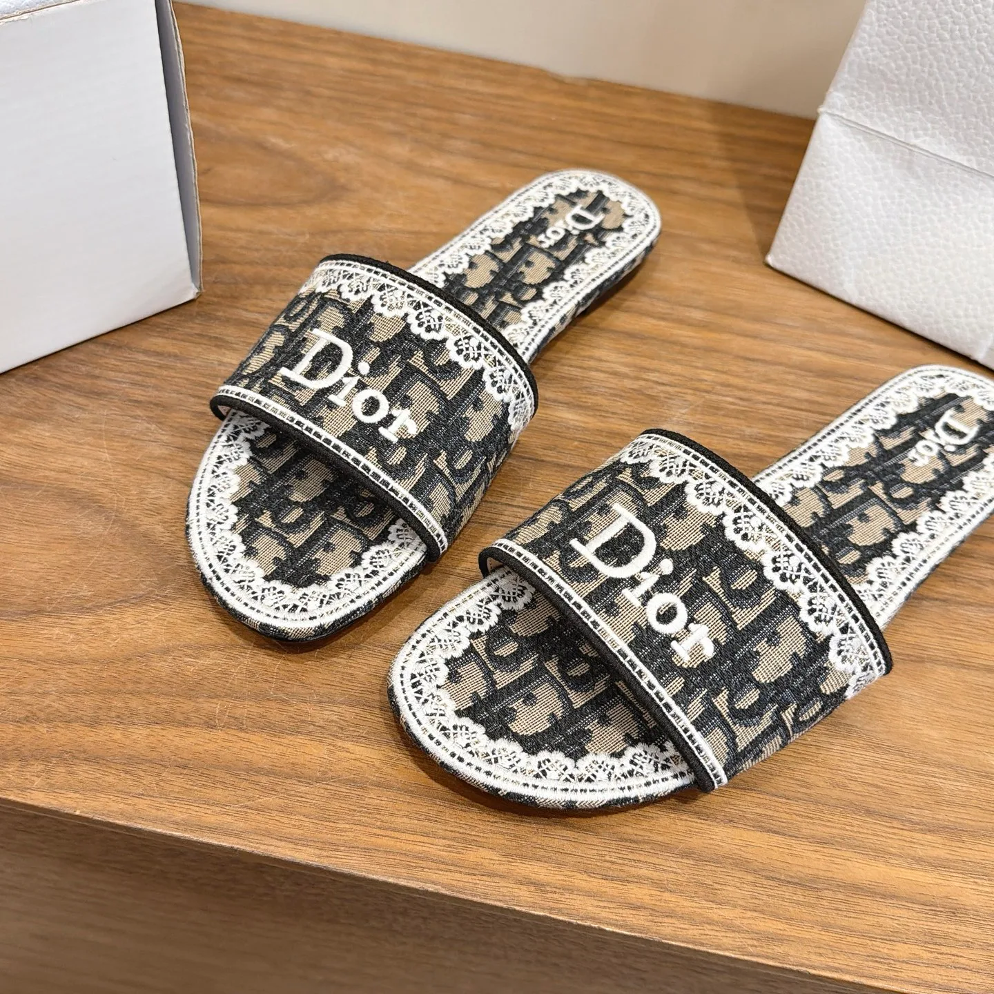 Women's Flip-Flops CHRISTIAN DIOR 17449447