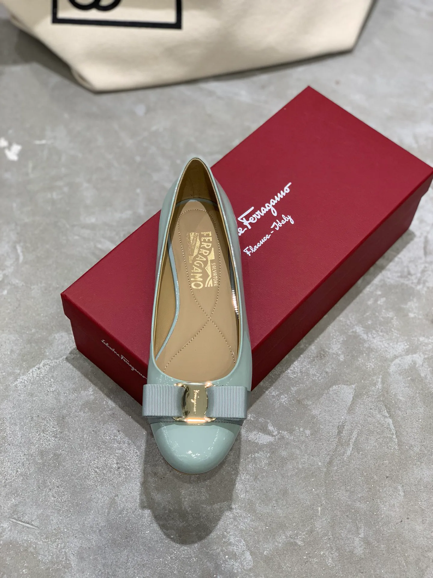Women's Ballet Flats SALVATORE FERRAGAMO 18340638