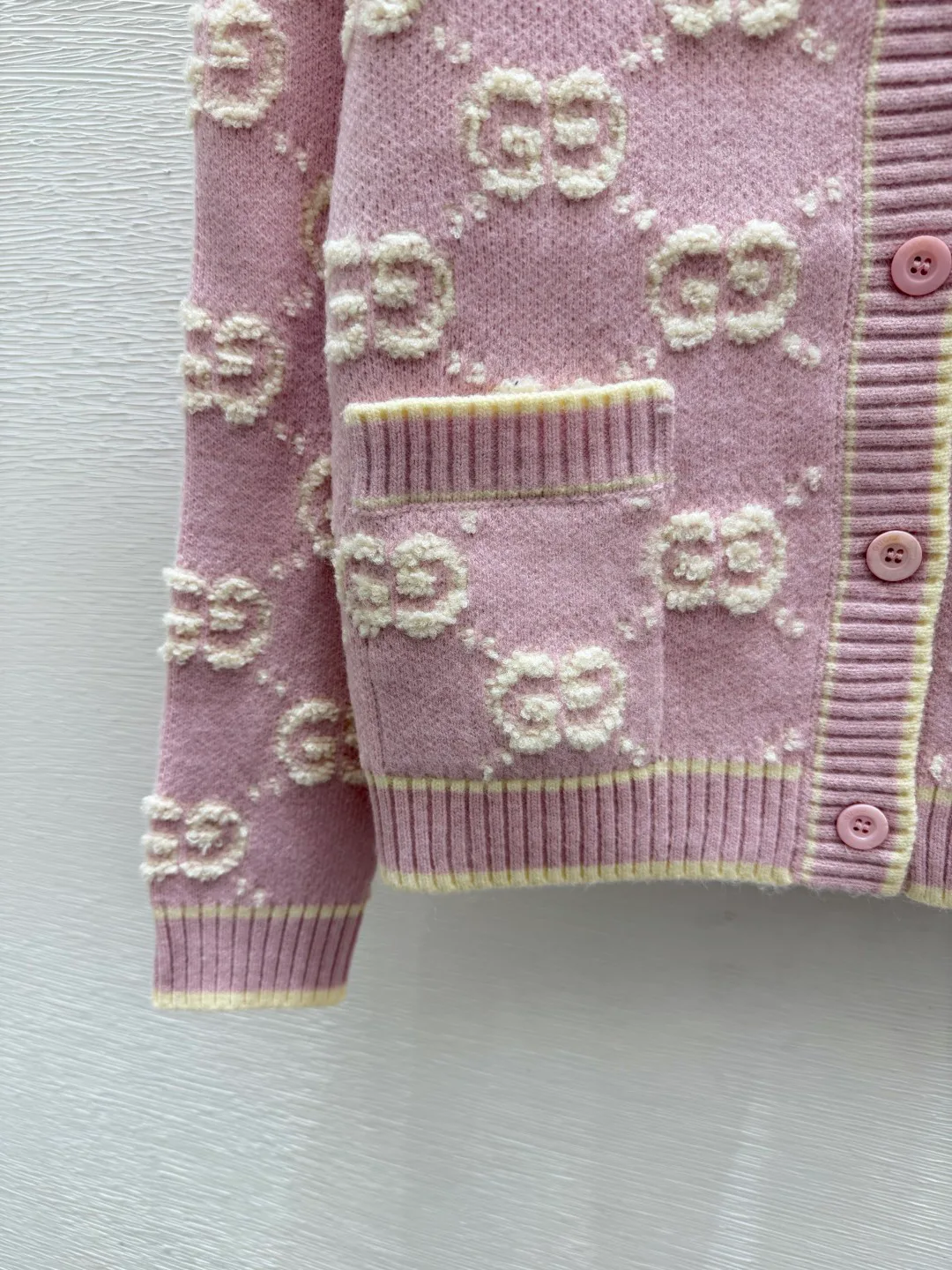 Women's Jumpers And Sweaters GUCCI 18016385