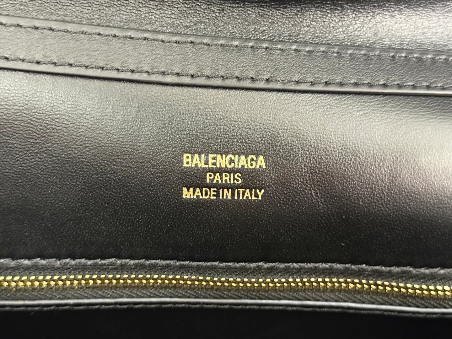 Классические Сумки Женские Balenciaga 18608571