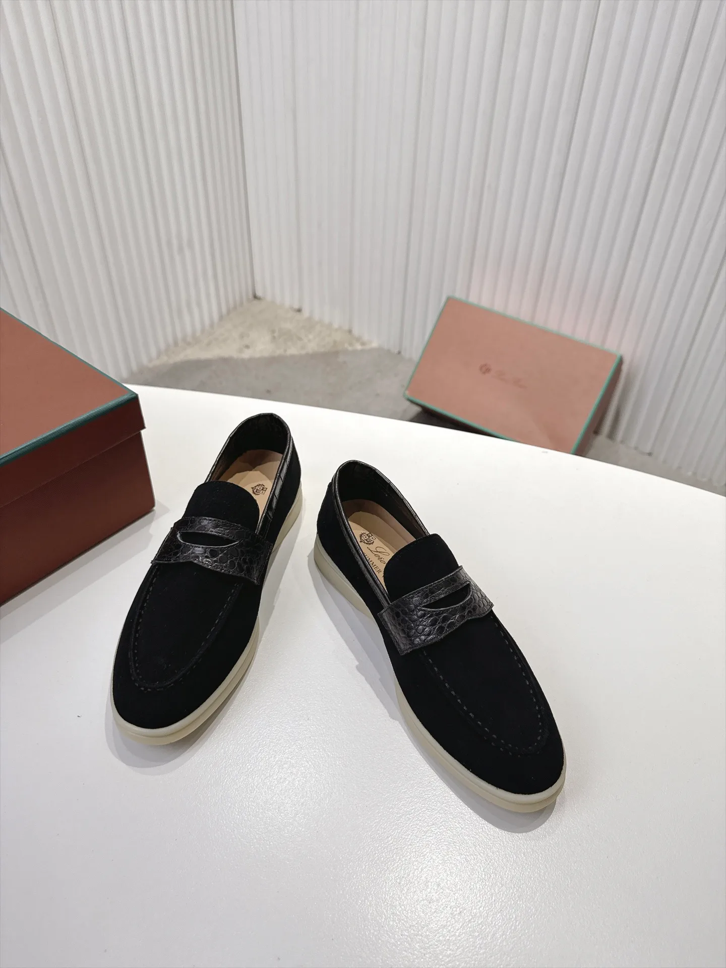 Women's Loafers And Moccasins LORO PIANA 18039691