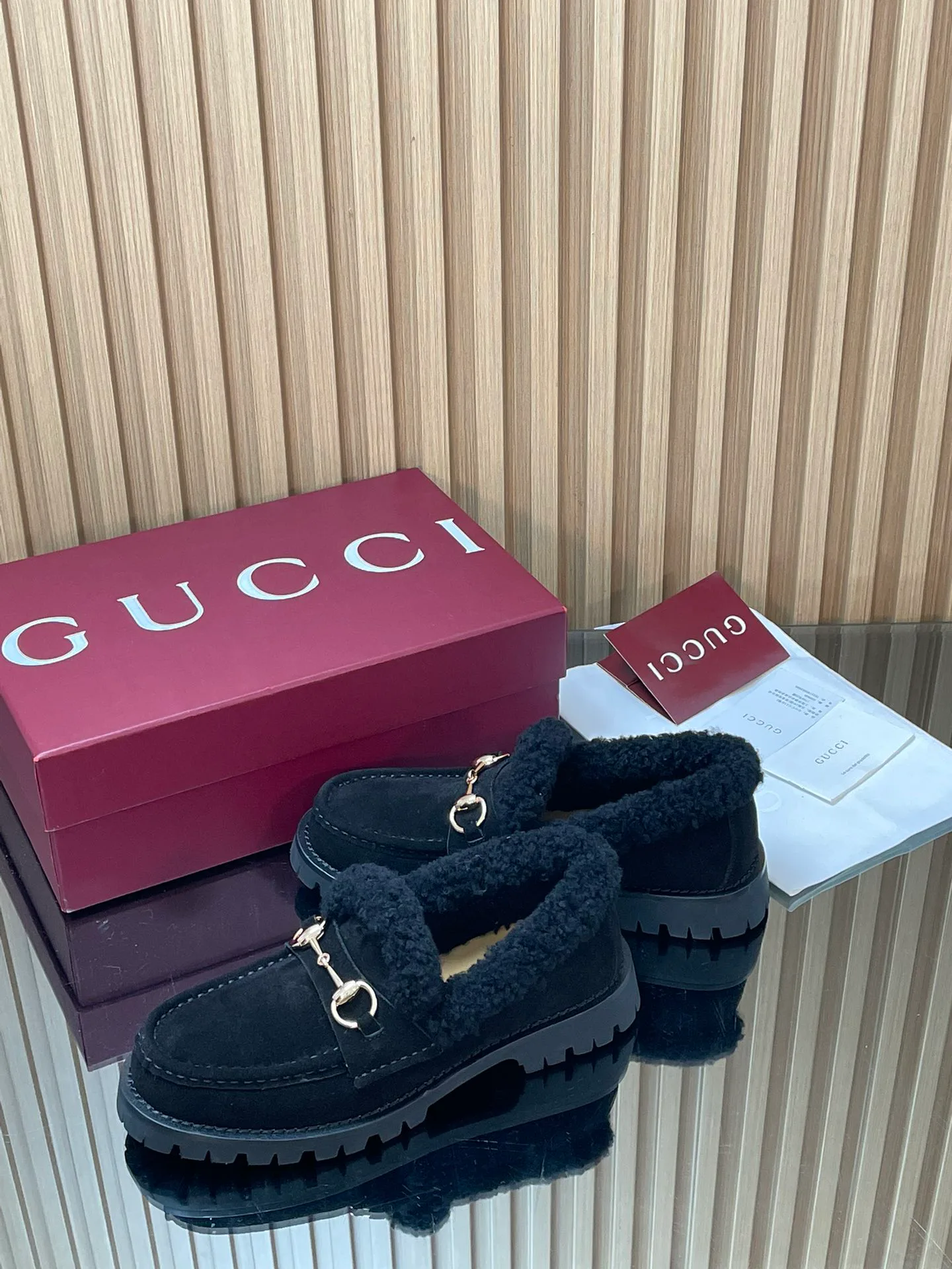 Women's Loafers And Moccasins GUCCI 18187073