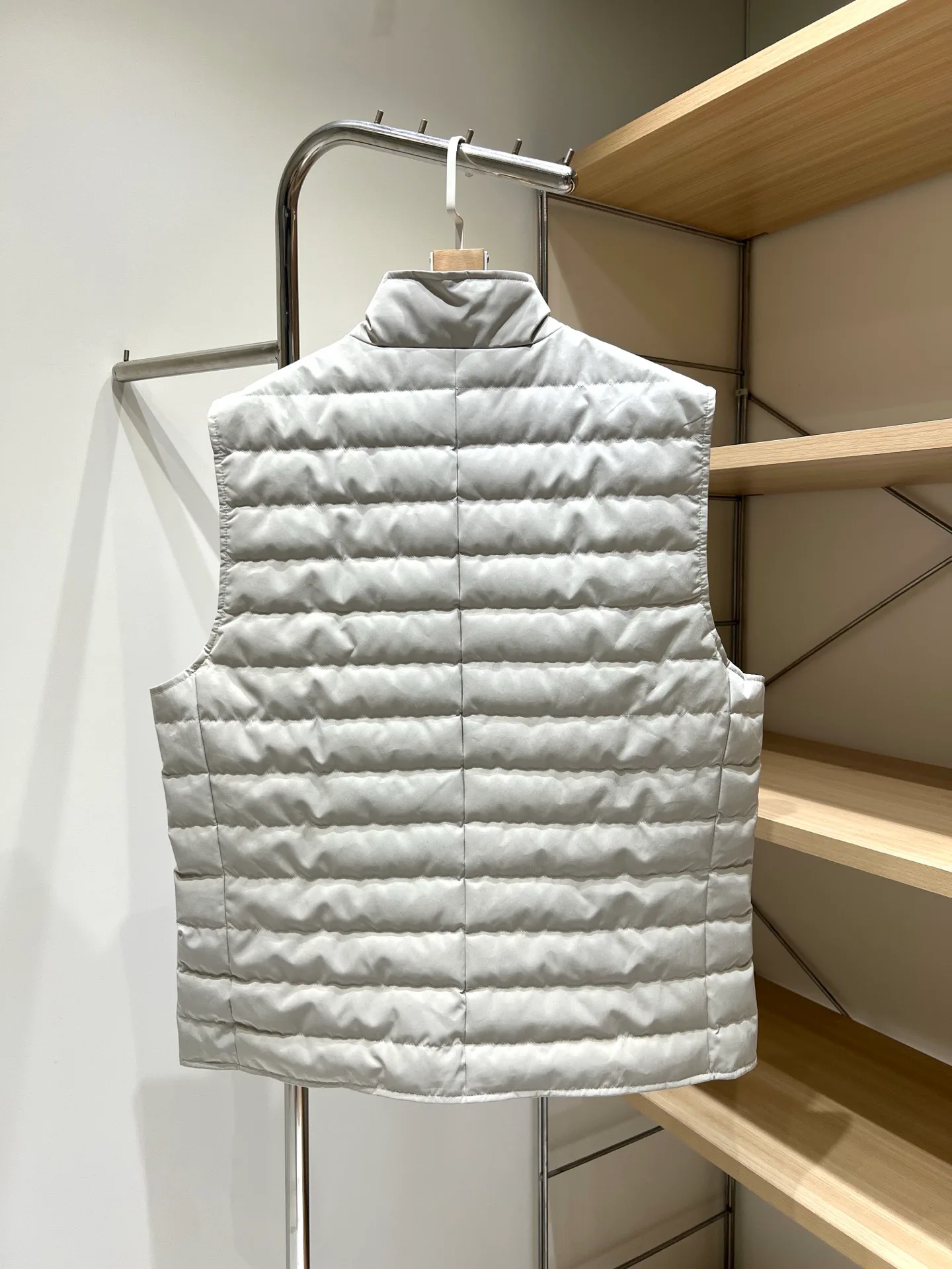 Men's Vests BRUNELLO CUCINELLI 17937838