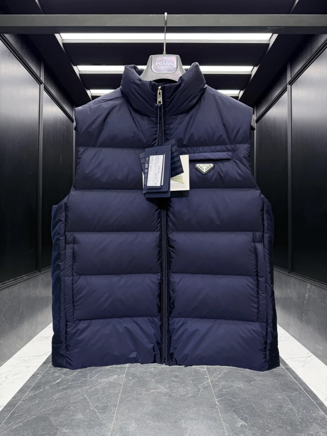 Жилеты Мужские Prada 18589897