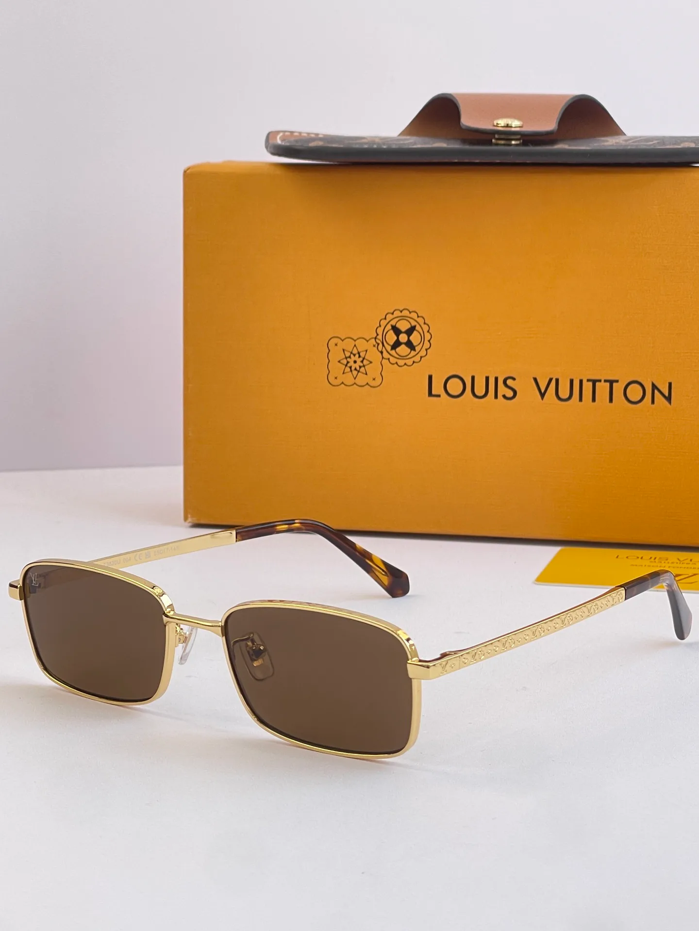 Glasses LOUIS VUITTON 17926842