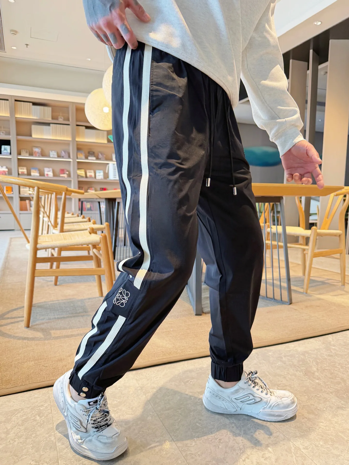 Men's Trousers LOEWE 18345737