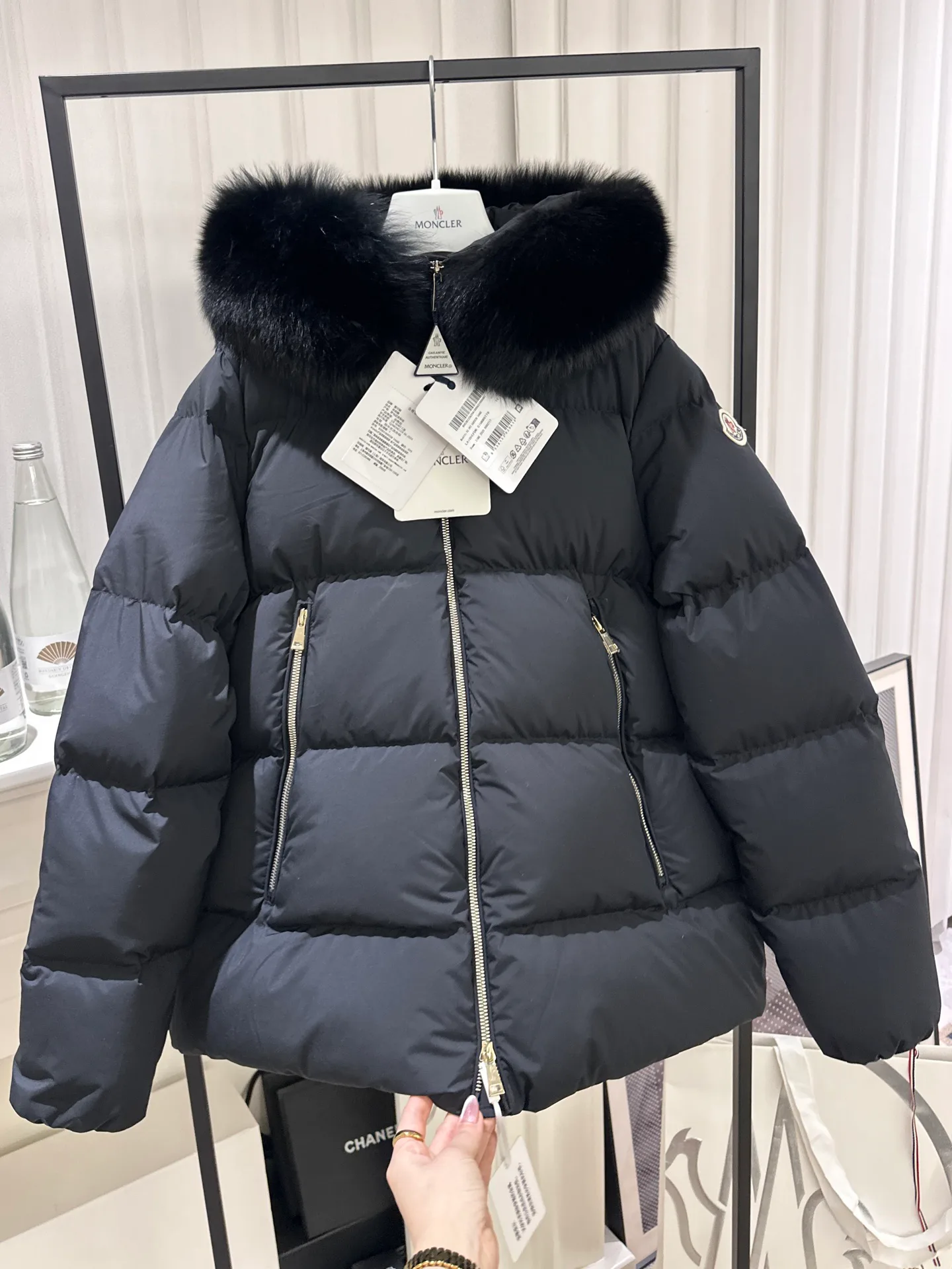 Men's Jackets And Down Jackets MONCLER 17898008