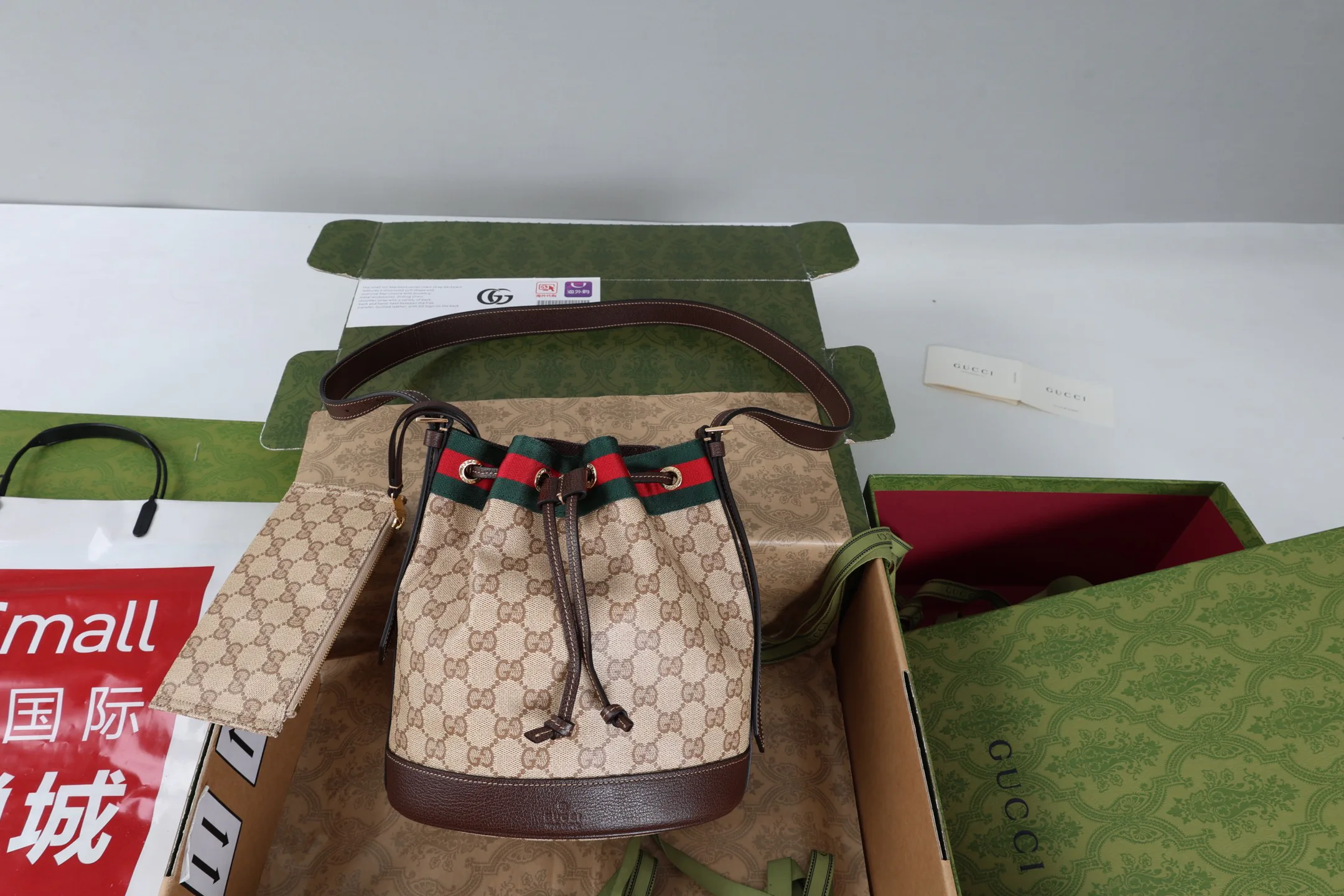Women's Classic Handbags GUCCI 18065218