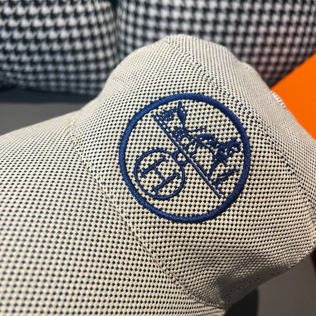 Hats HERMES 17224551