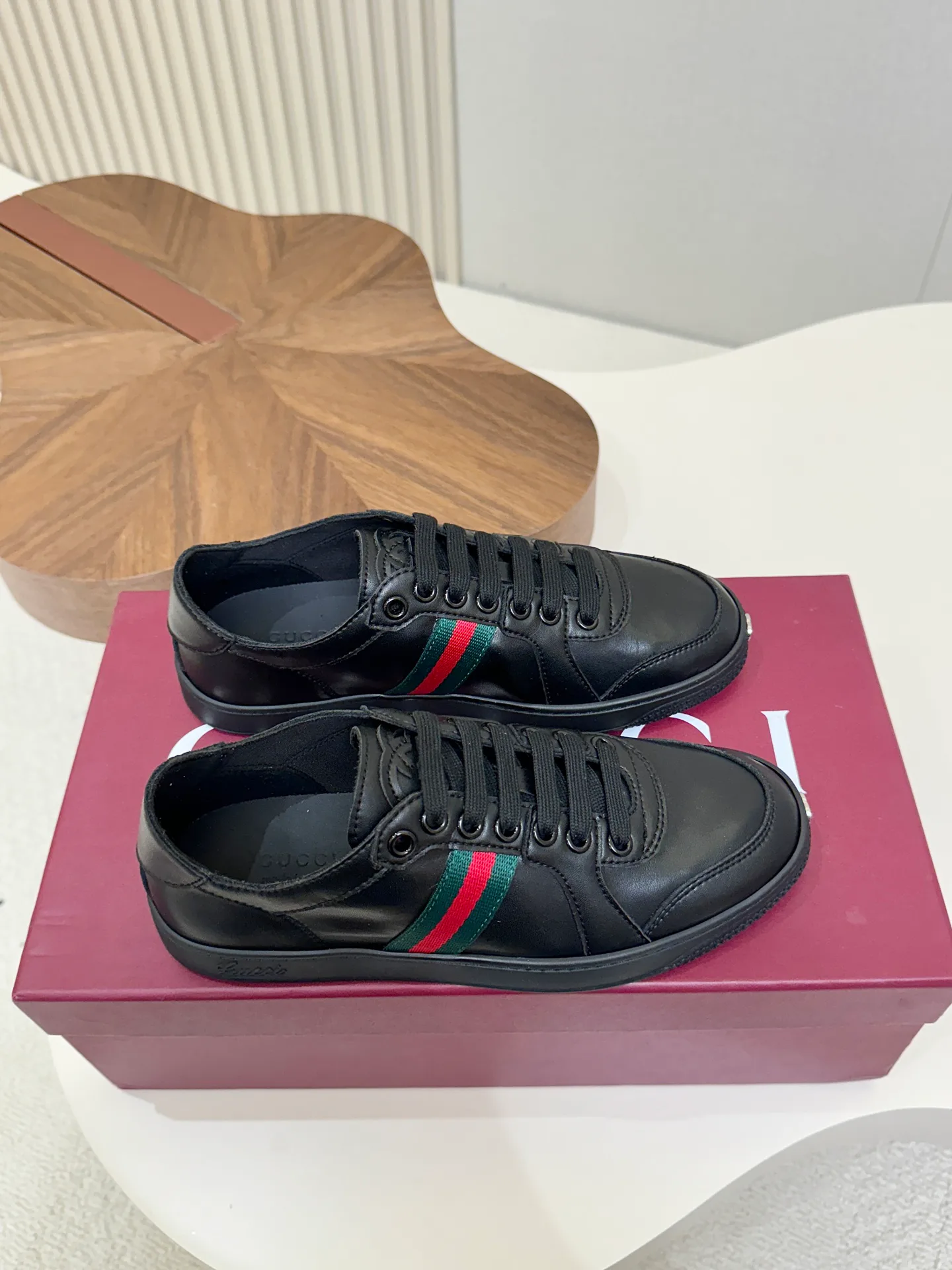 Women's Sneakers GUCCI 17571666