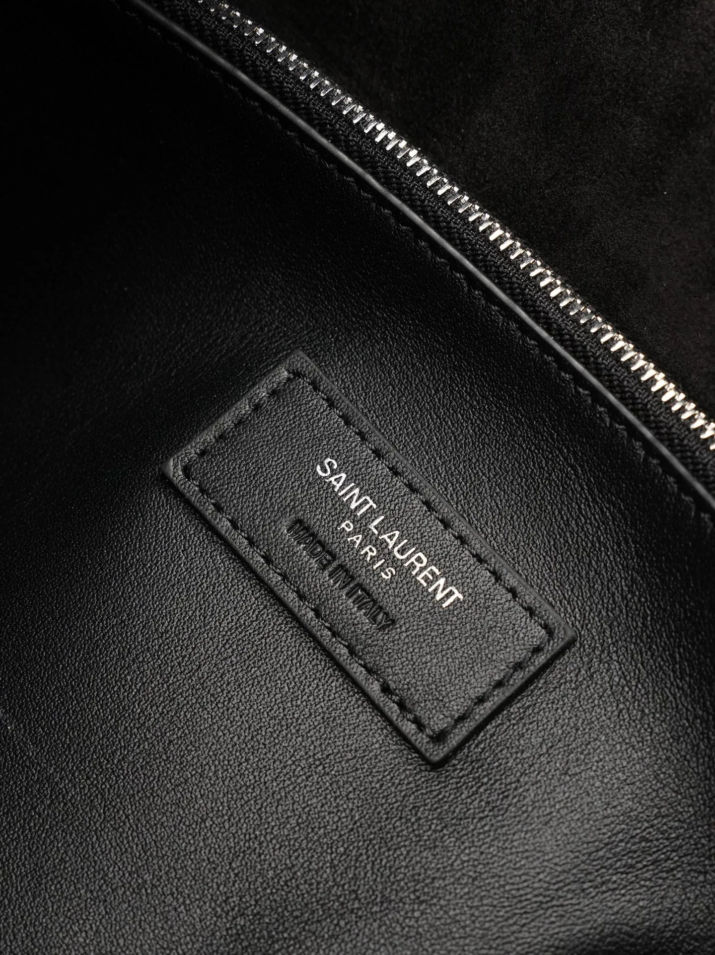Women's Classic Handbags SAINT LAURENT 18004333