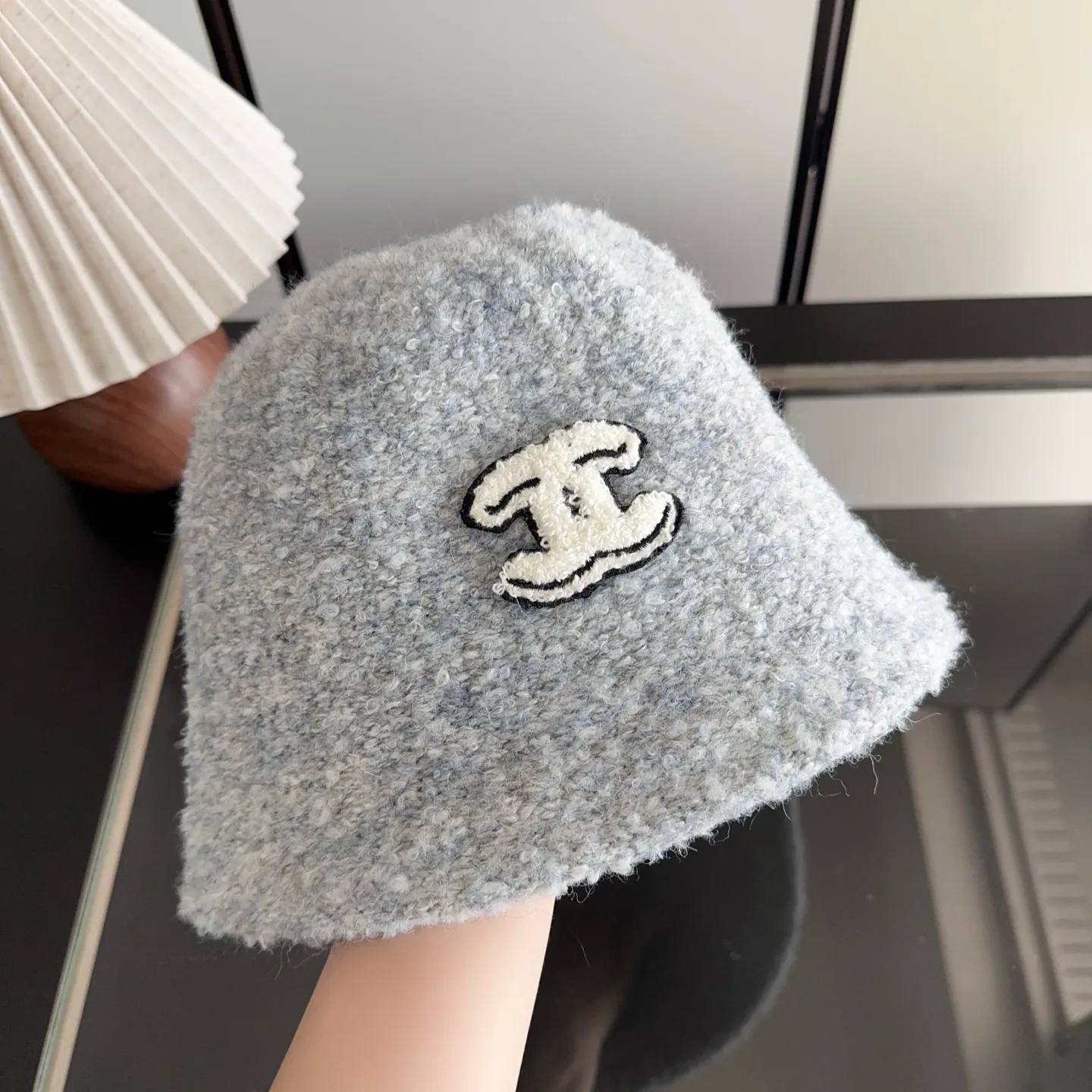 Hats CHANEL 18105709