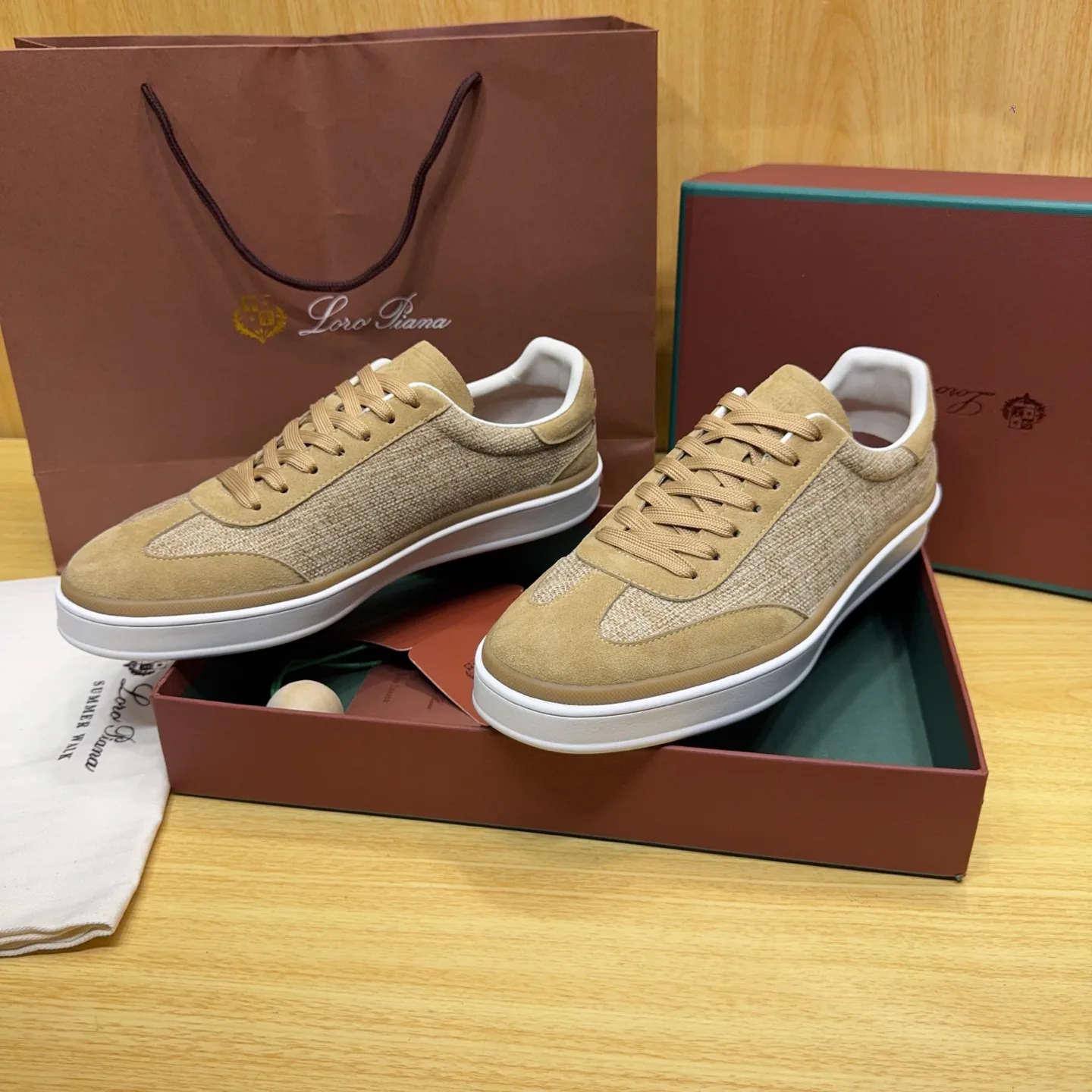 Women's Sneakers LORO PIANA 18263655