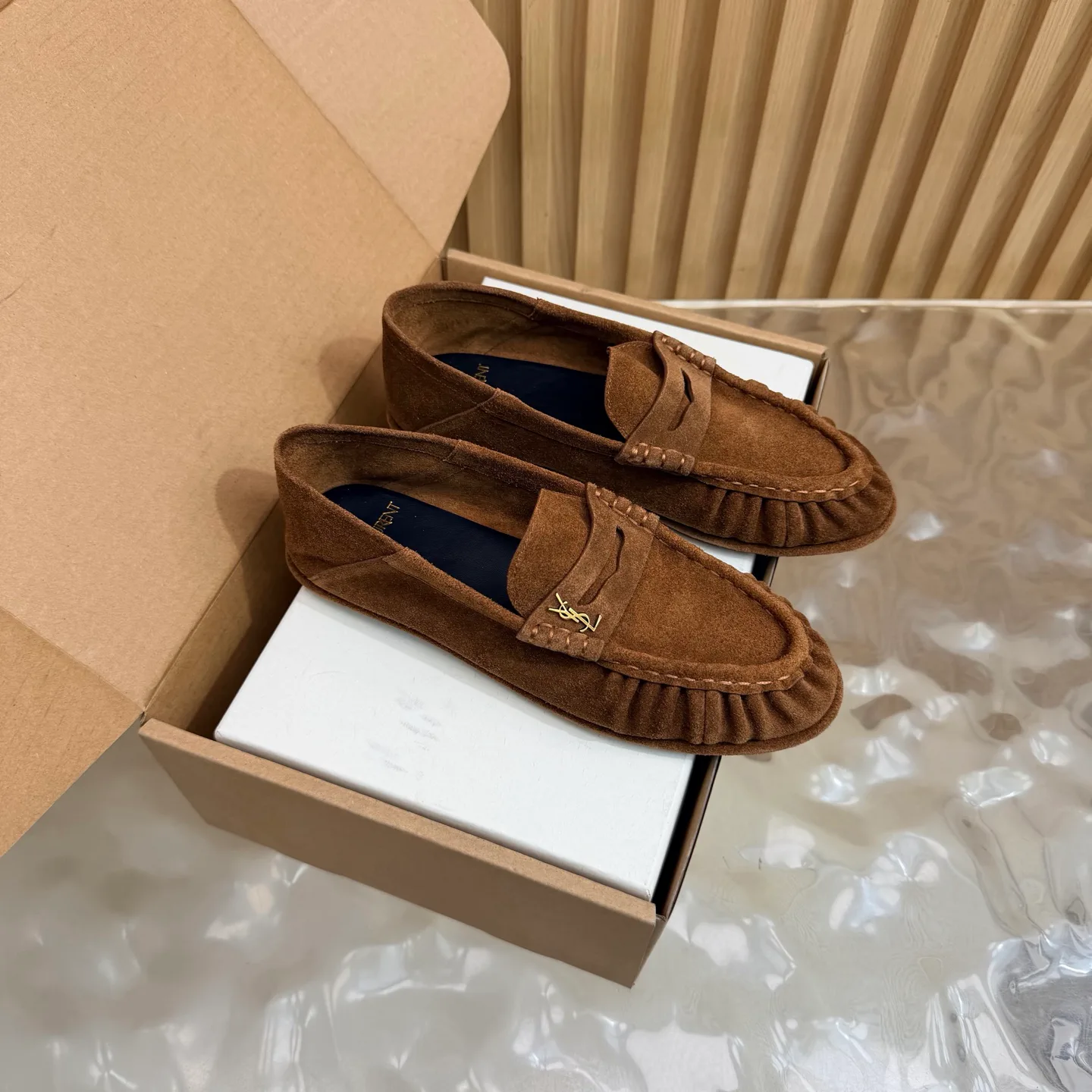 Women's Loafers And Moccasins SAINT LAURENT 17926442