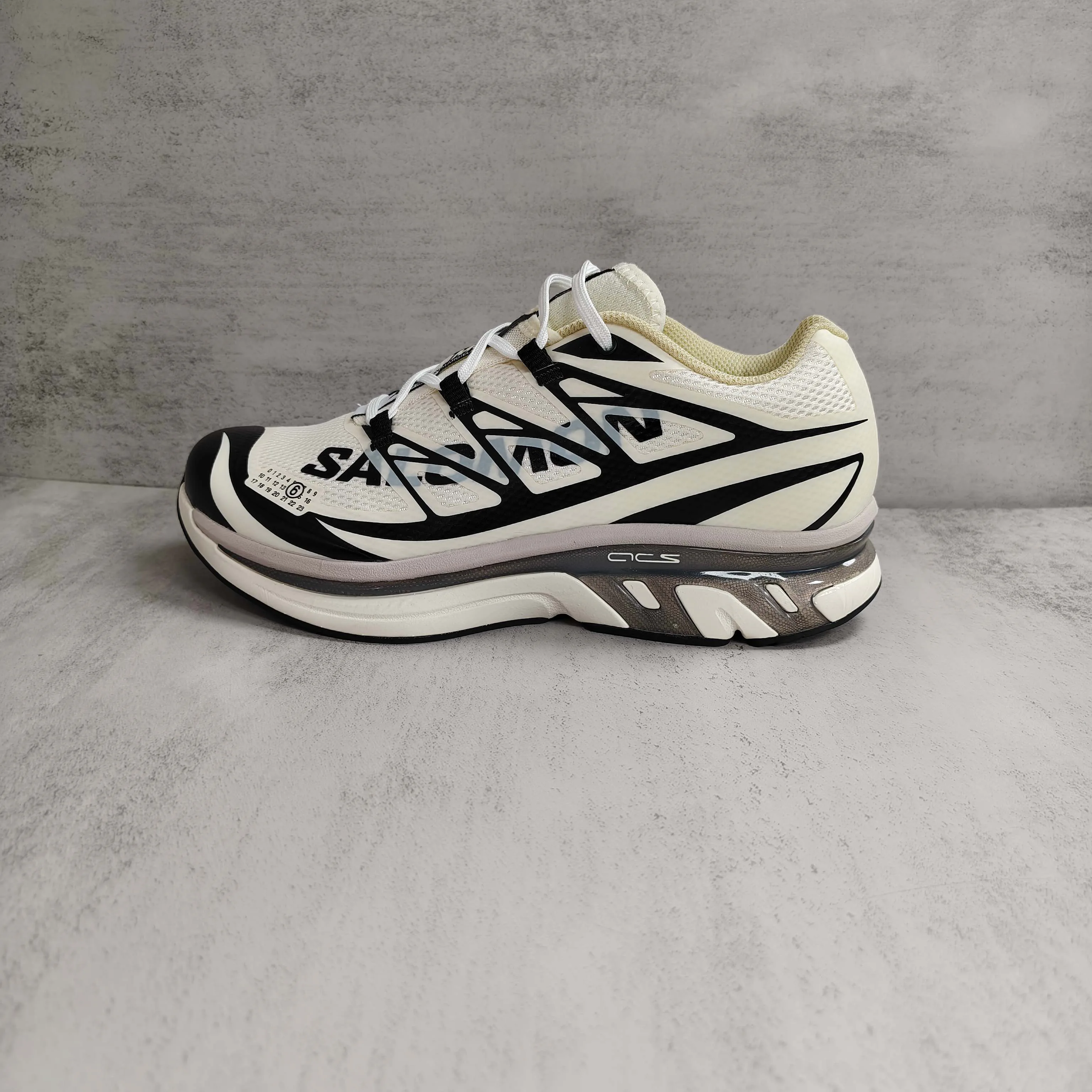 Women's Sneakers MAISON MARGIELA 18039834