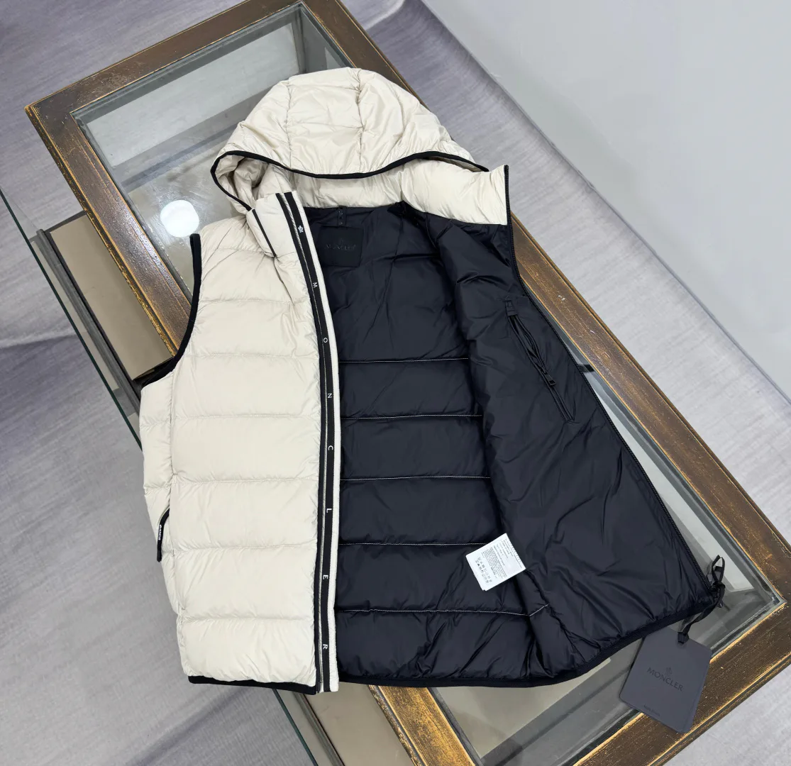 Women's Vests MONCLER 18001990