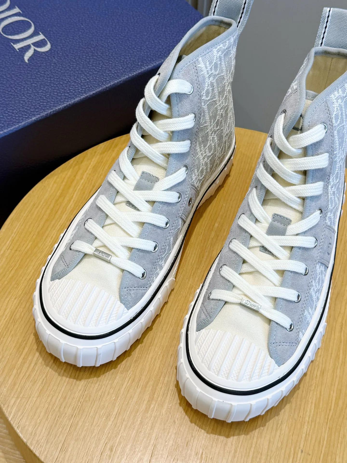 Women's Sneakers CHRISTIAN DIOR 18101575