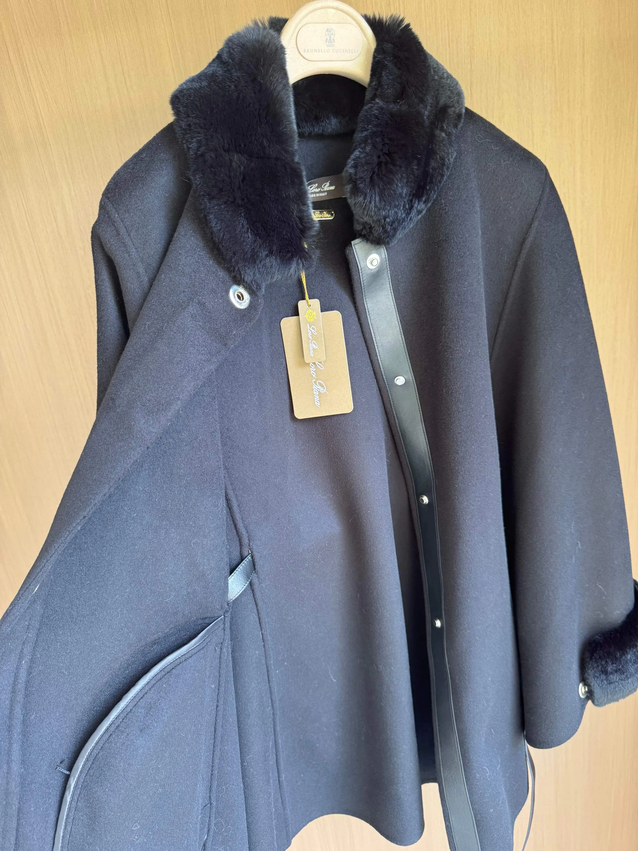 Women's Coats LORO PIANA 17958846
