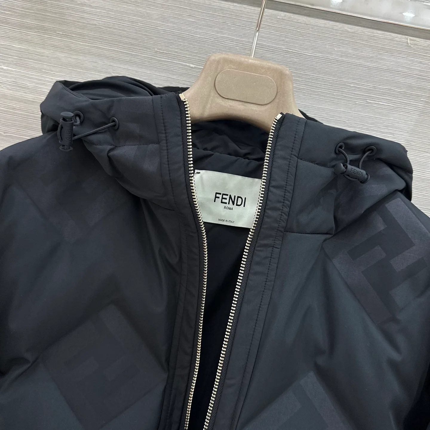 Women's Jackets And Down Jackets FENDI 18250115