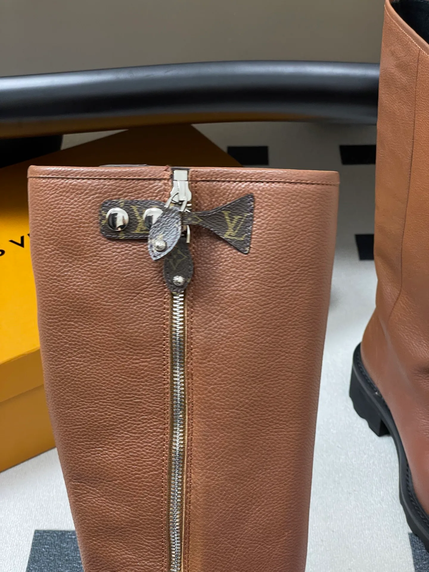 Women's Boots LOUIS VUITTON 18388127