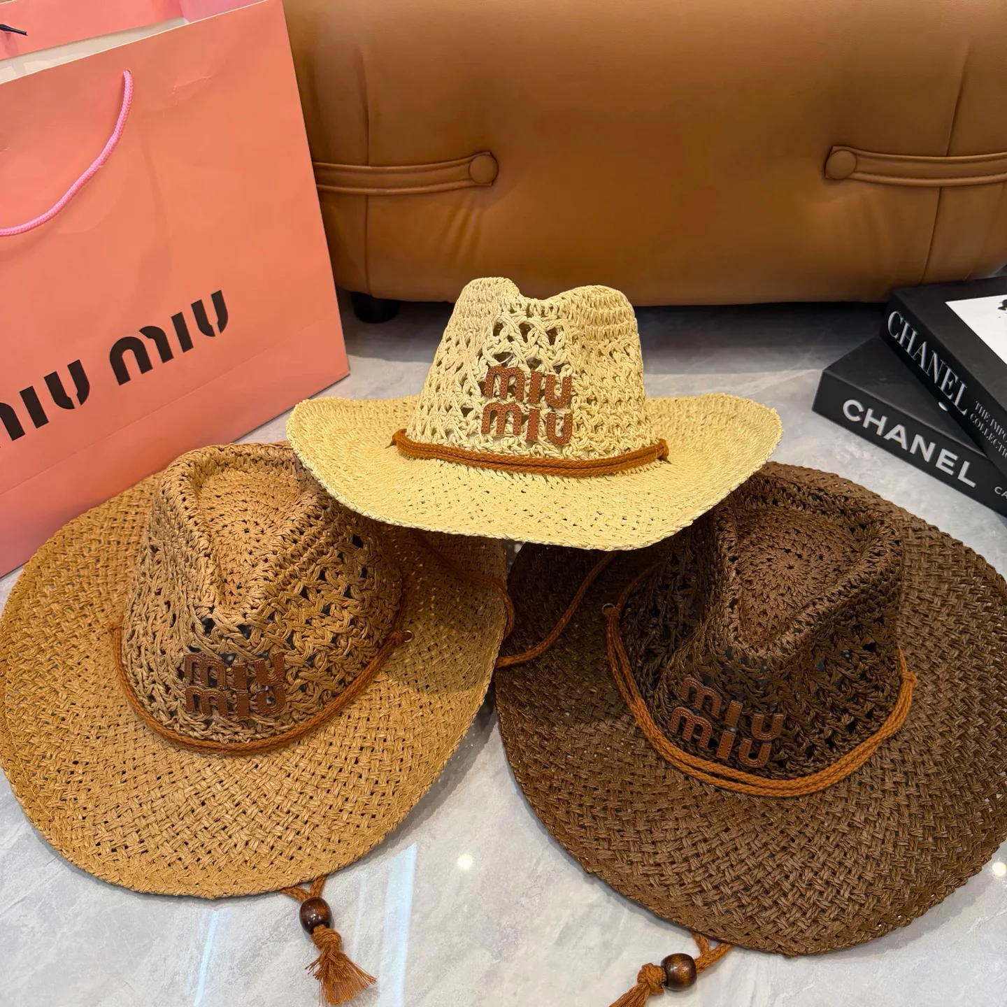 Hats MIU MIU 17604939