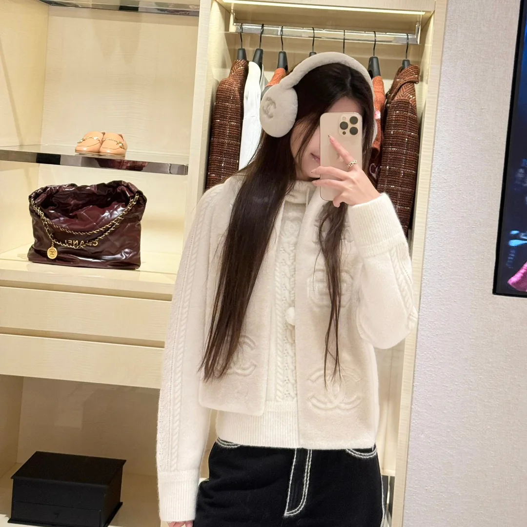 Scarves CHANEL 18347733