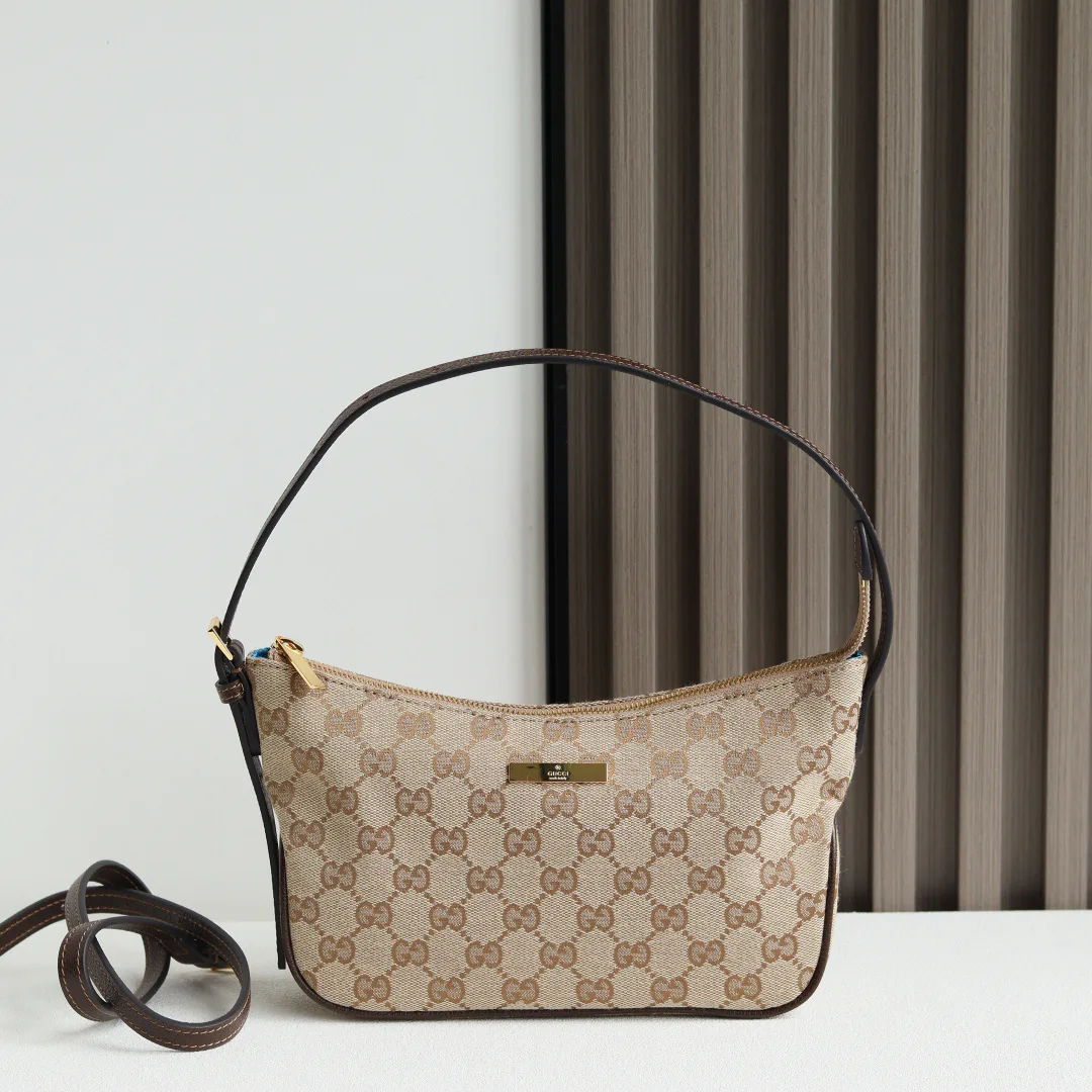 Women's Shoulder Bags GUCCI 17947870