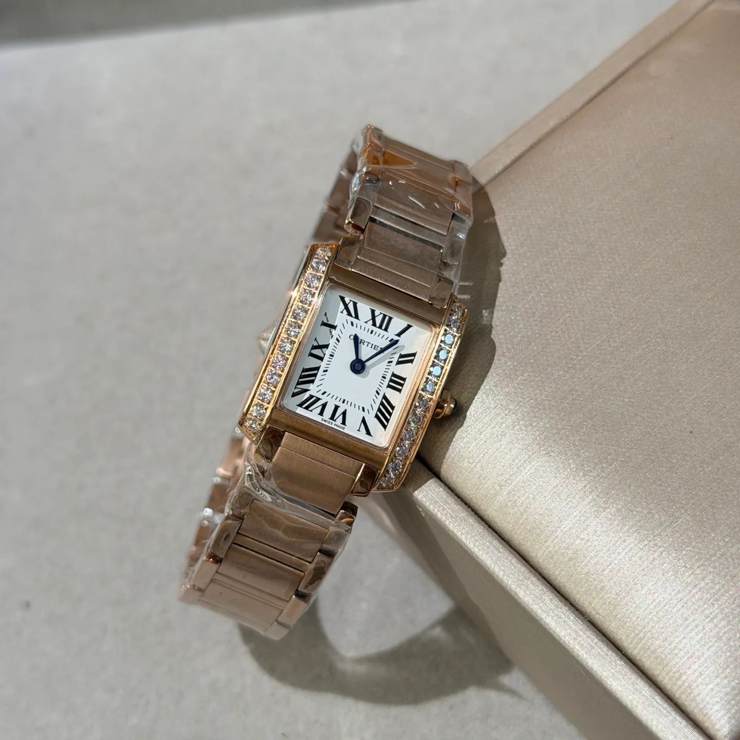 Women's Watches CARTIER 17650367