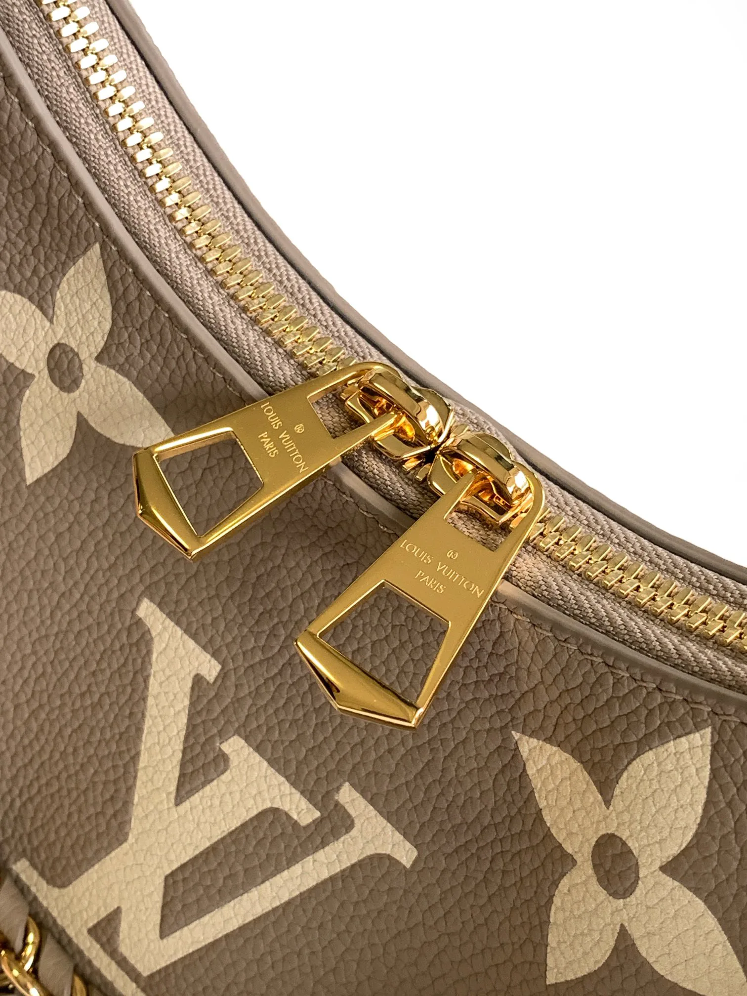 Women's Classic Handbags LOUIS VUITTON 18520964