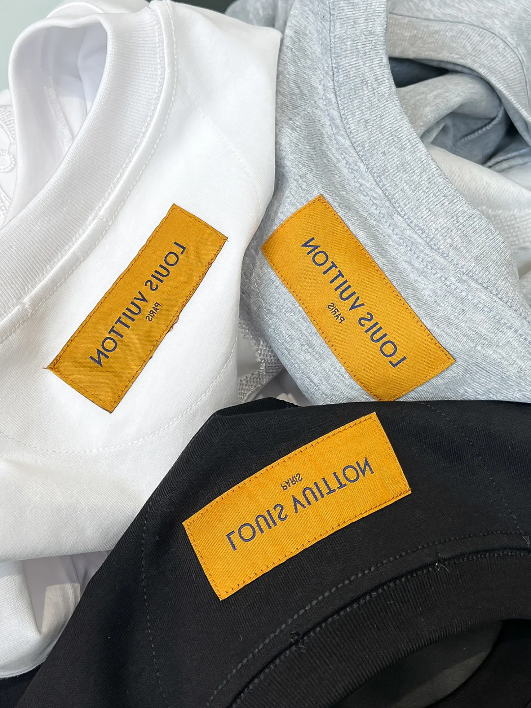 Men's T-Shirts LOUIS VUITTON 18499479