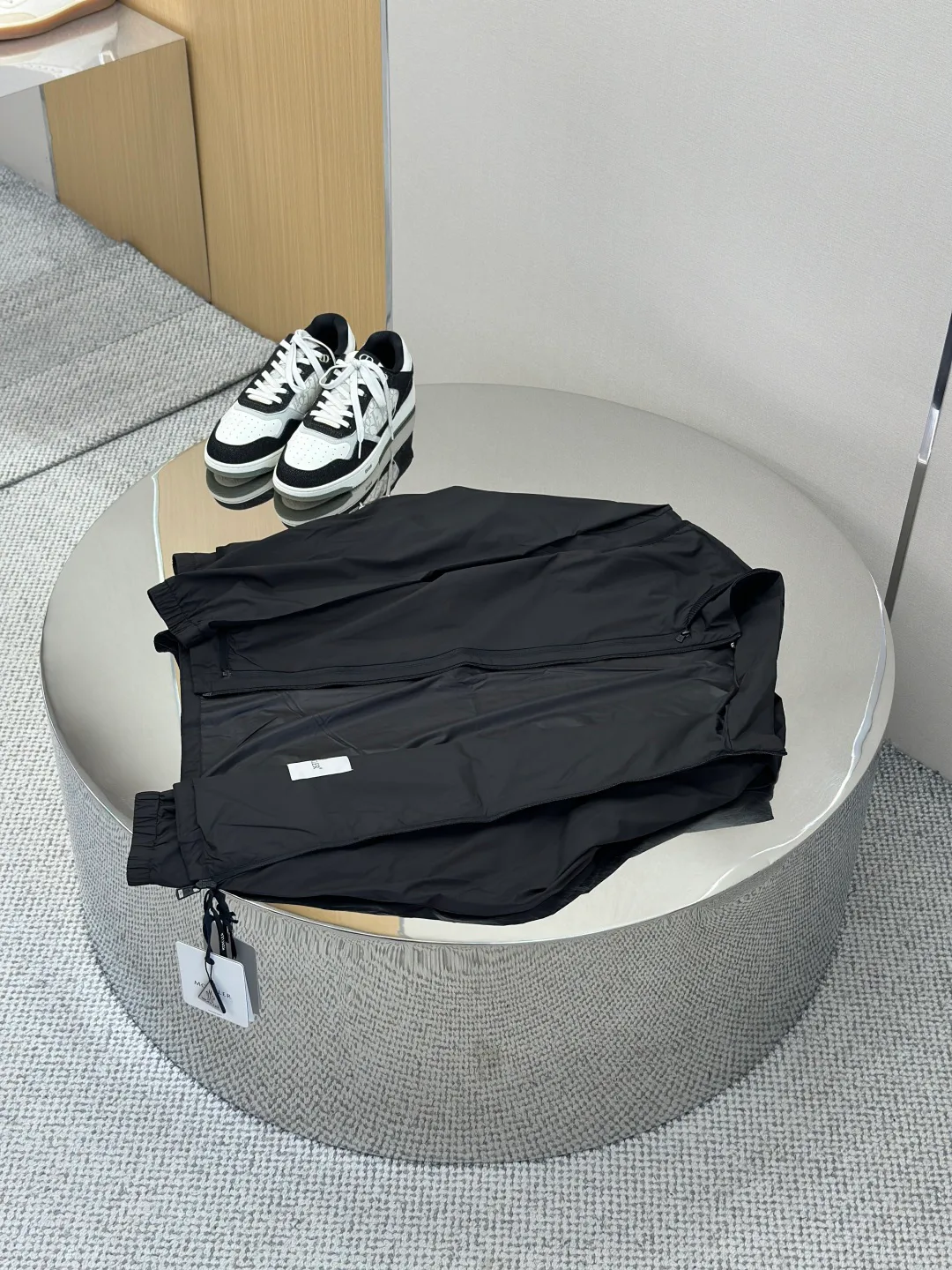 Men's Jackets And Down Jackets MONCLER 17468332
