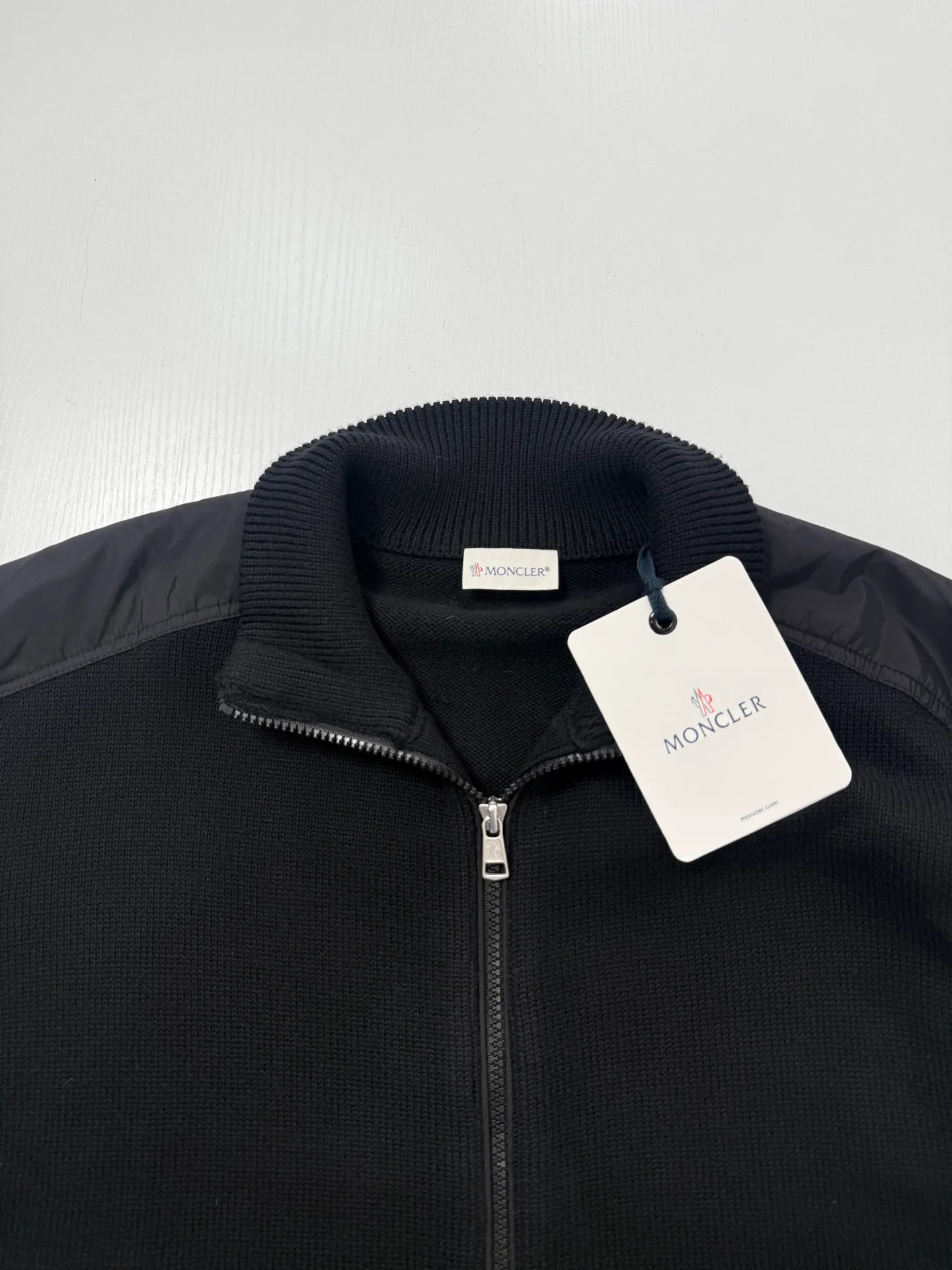 Men's Jackets And Down Jackets MONCLER 18179094