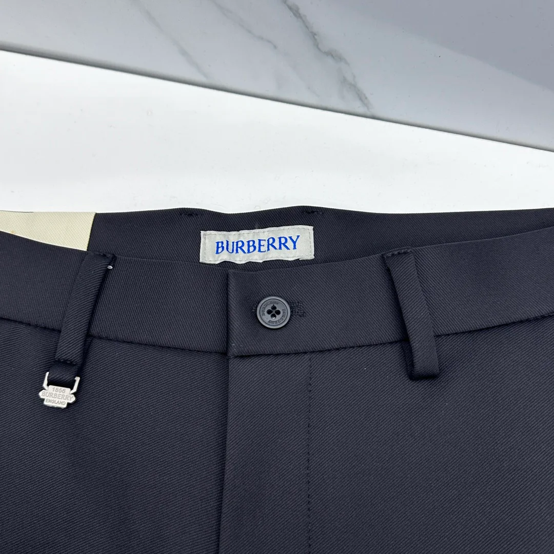 Men's Trousers BURBERRY 18246802