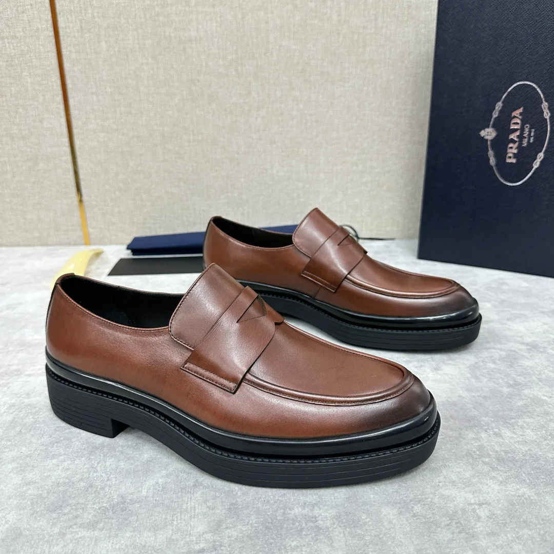 Men's Loafers And Dress Shoes PRADA 18397555