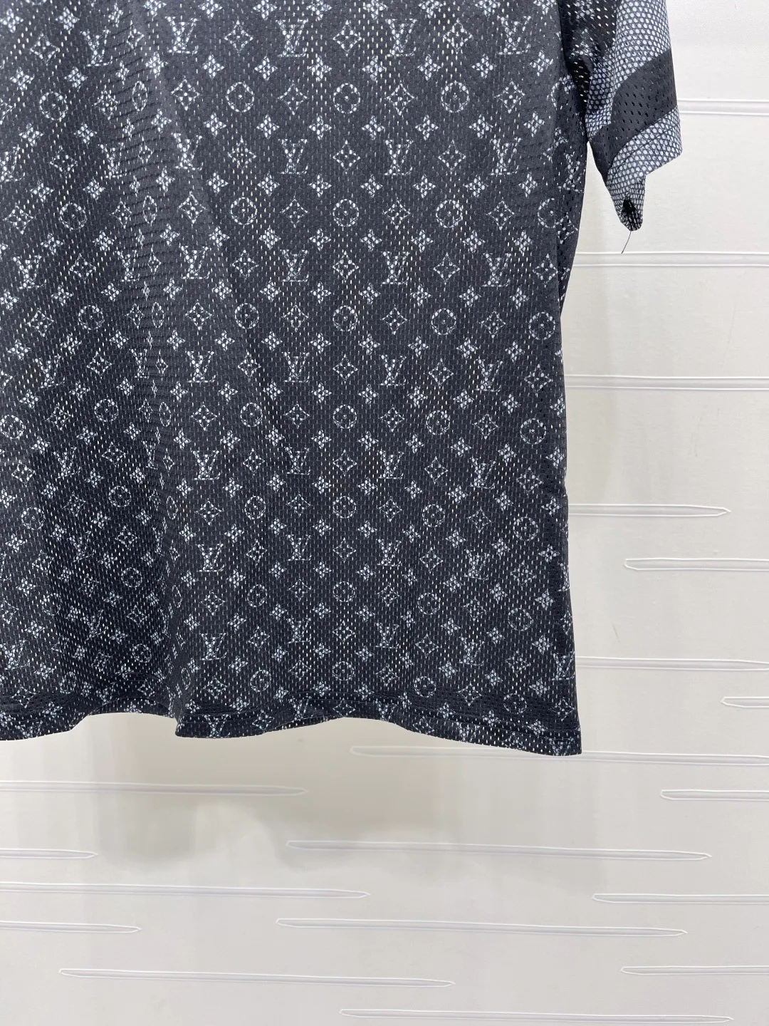 Women's T-Shirts LOUIS VUITTON 17361198