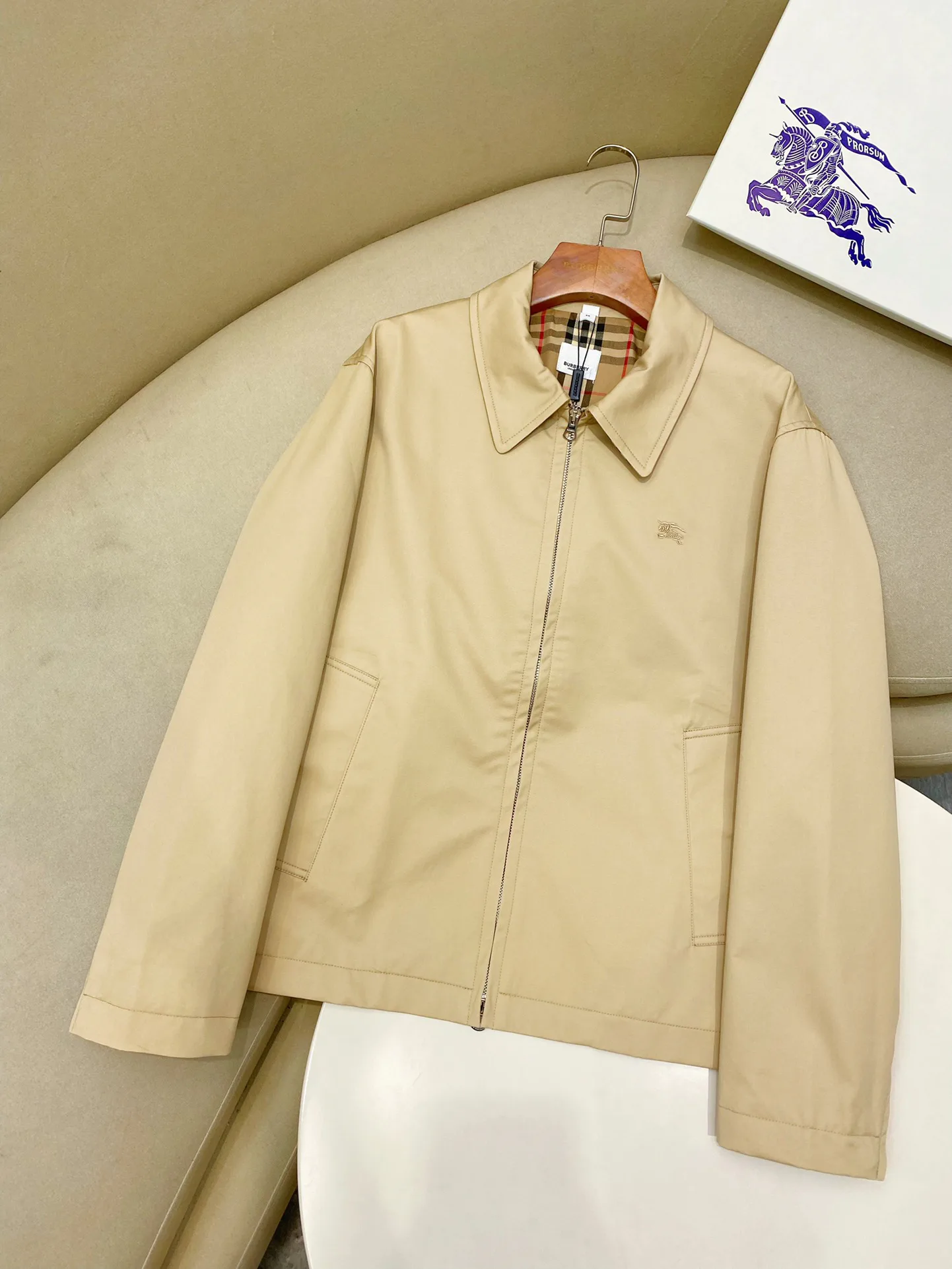 Men's Jackets And Down Jackets BURBERRY 18206406