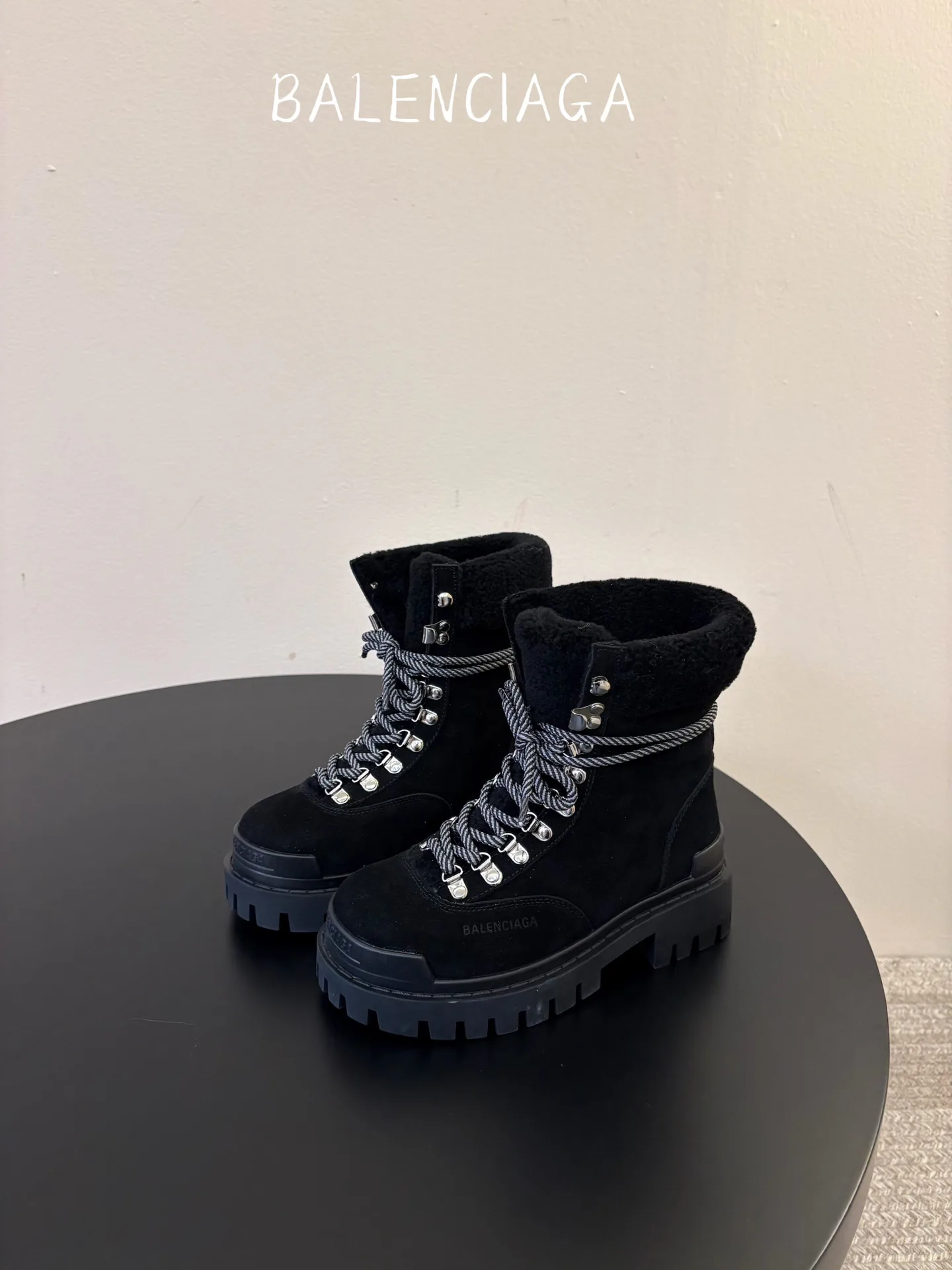 Ботинки Женские Balenciaga 18590344
