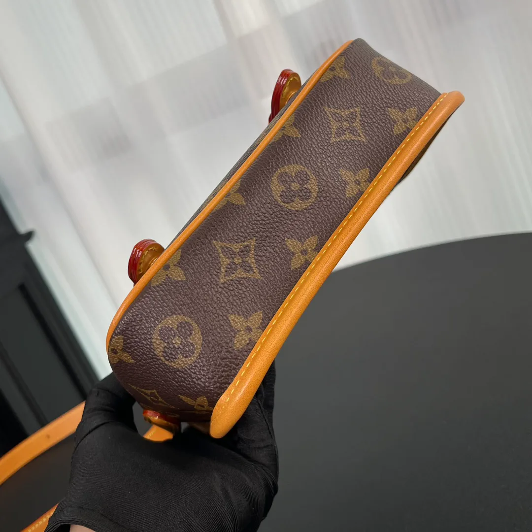 Классические Сумки Женские Louis Vuitton 18575200