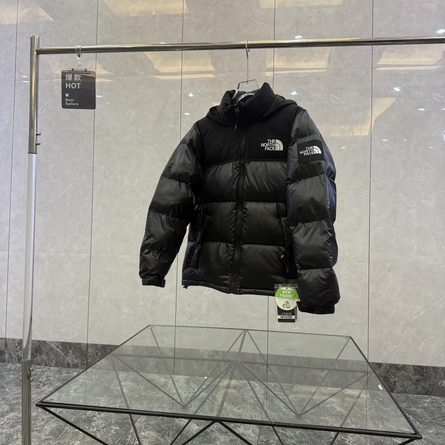 Куртки И Пуховики Мужские The North Face 18615372