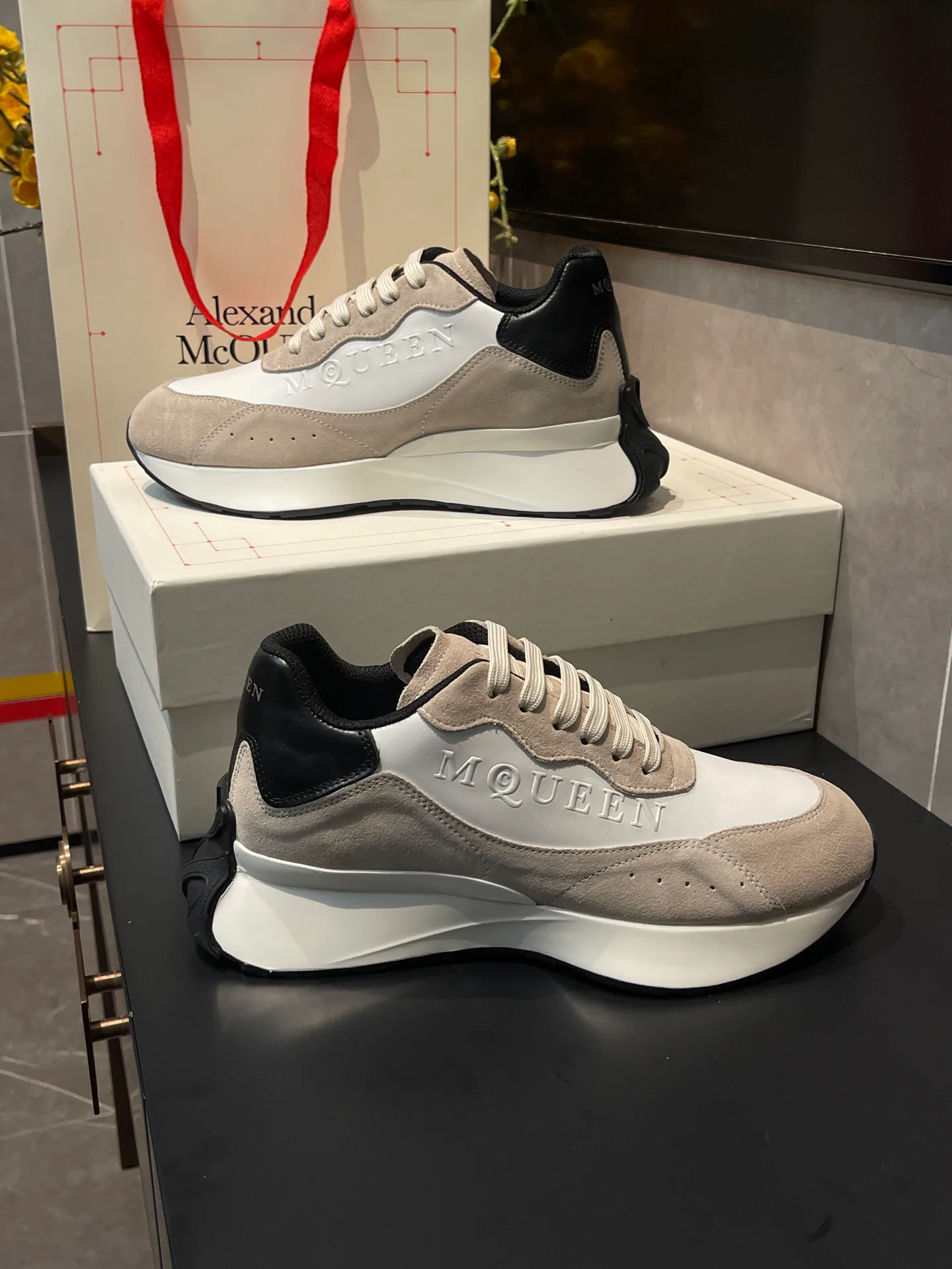 Women's Sneakers ALEXANDER MCQUEEN 18363864