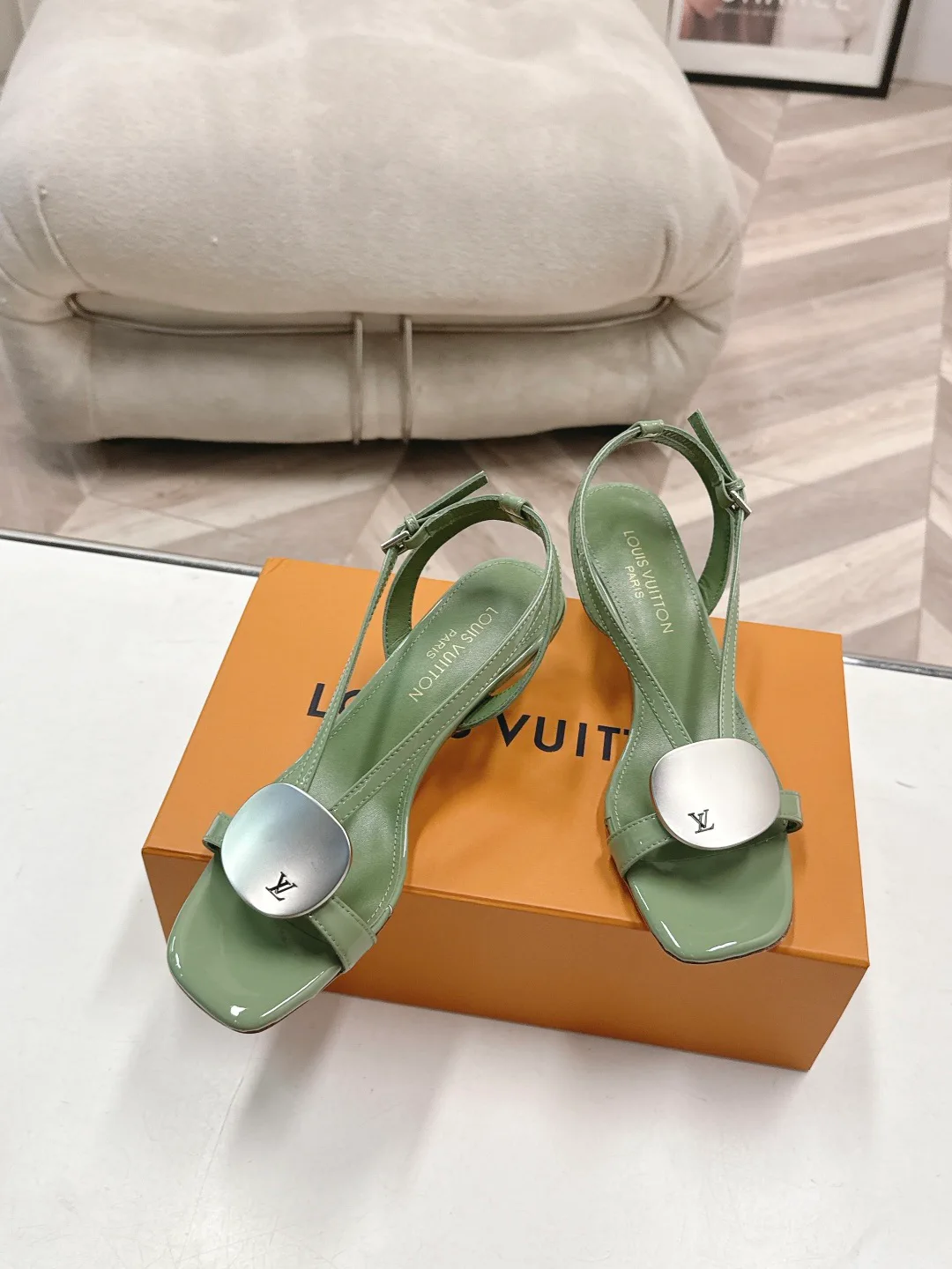 Women's Open-Toe Sandals LOUIS VUITTON 17578114
