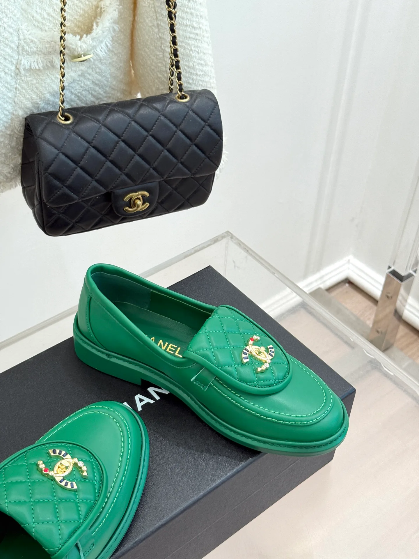 Women's Loafers And Moccasins CHANEL 17336061