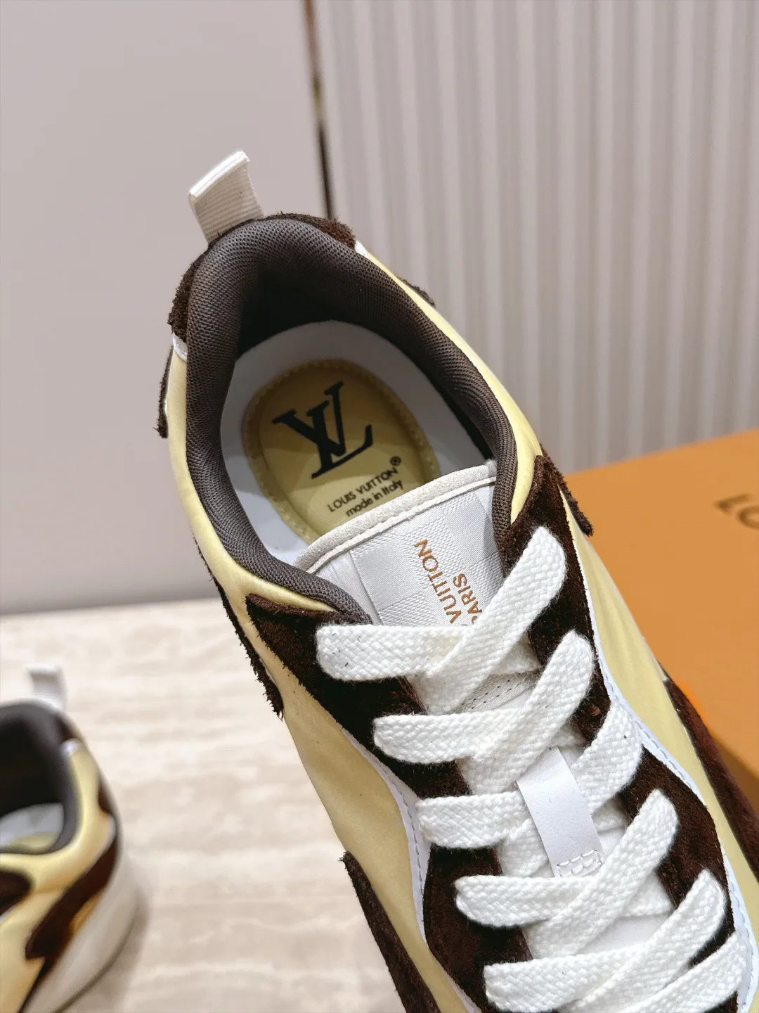 Men's Sneakers LOUIS VUITTON 17946643