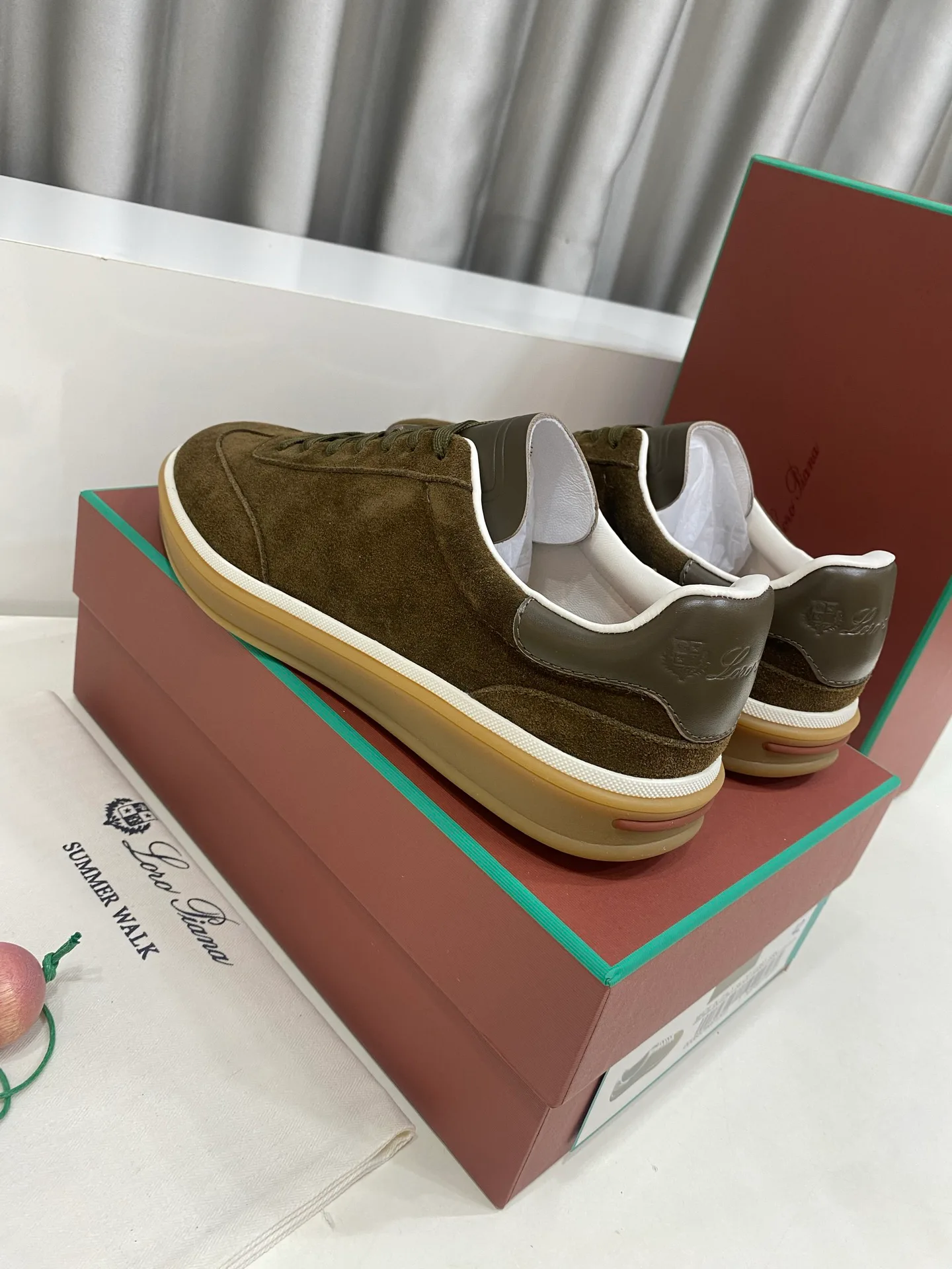 Men's Sneakers LORO PIANA 17485958