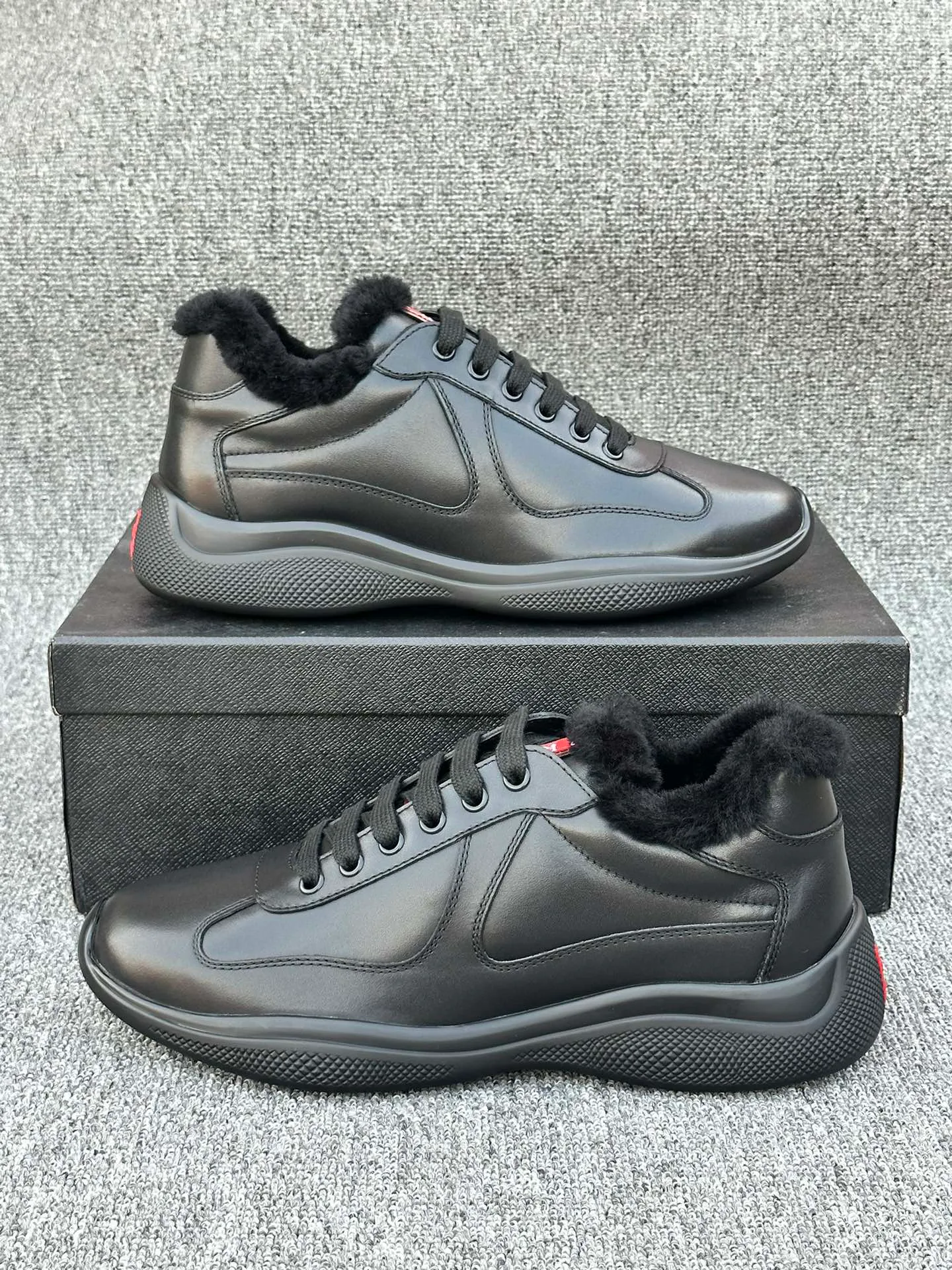 Men's Sneakers PRADA 17219252