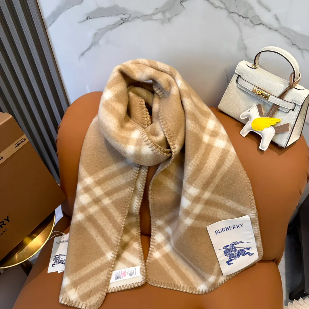 Scarves BURBERRY 18401216