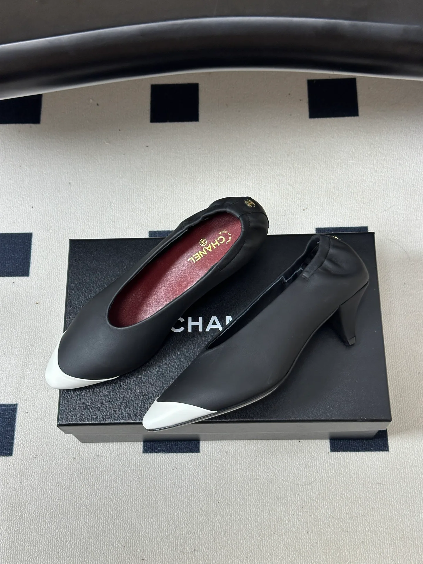 Women's Heels CHANEL 18049187