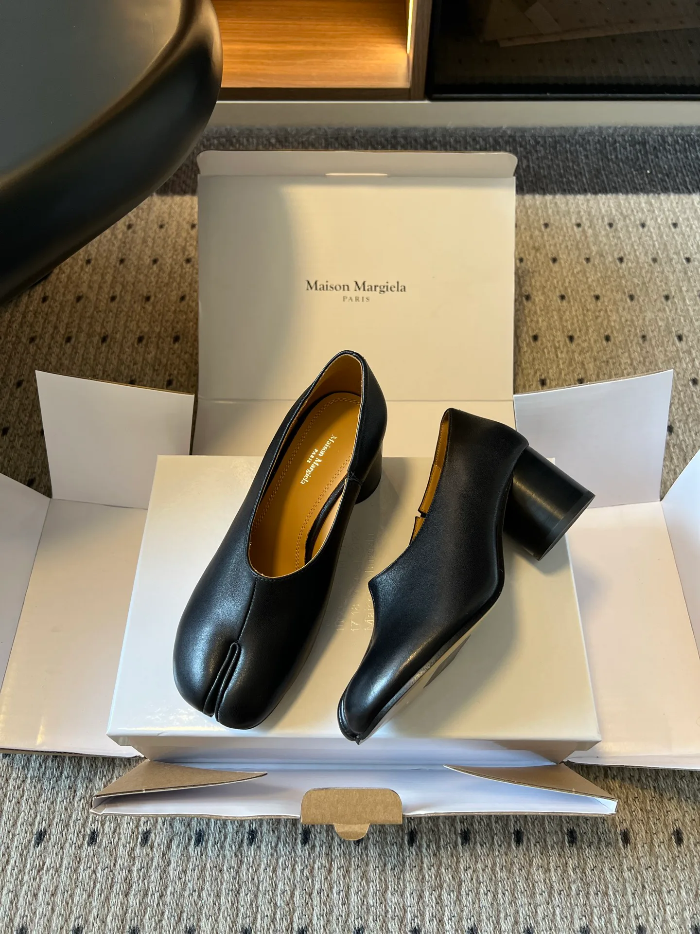 Women's Heels MAISON MARGIELA 17933297